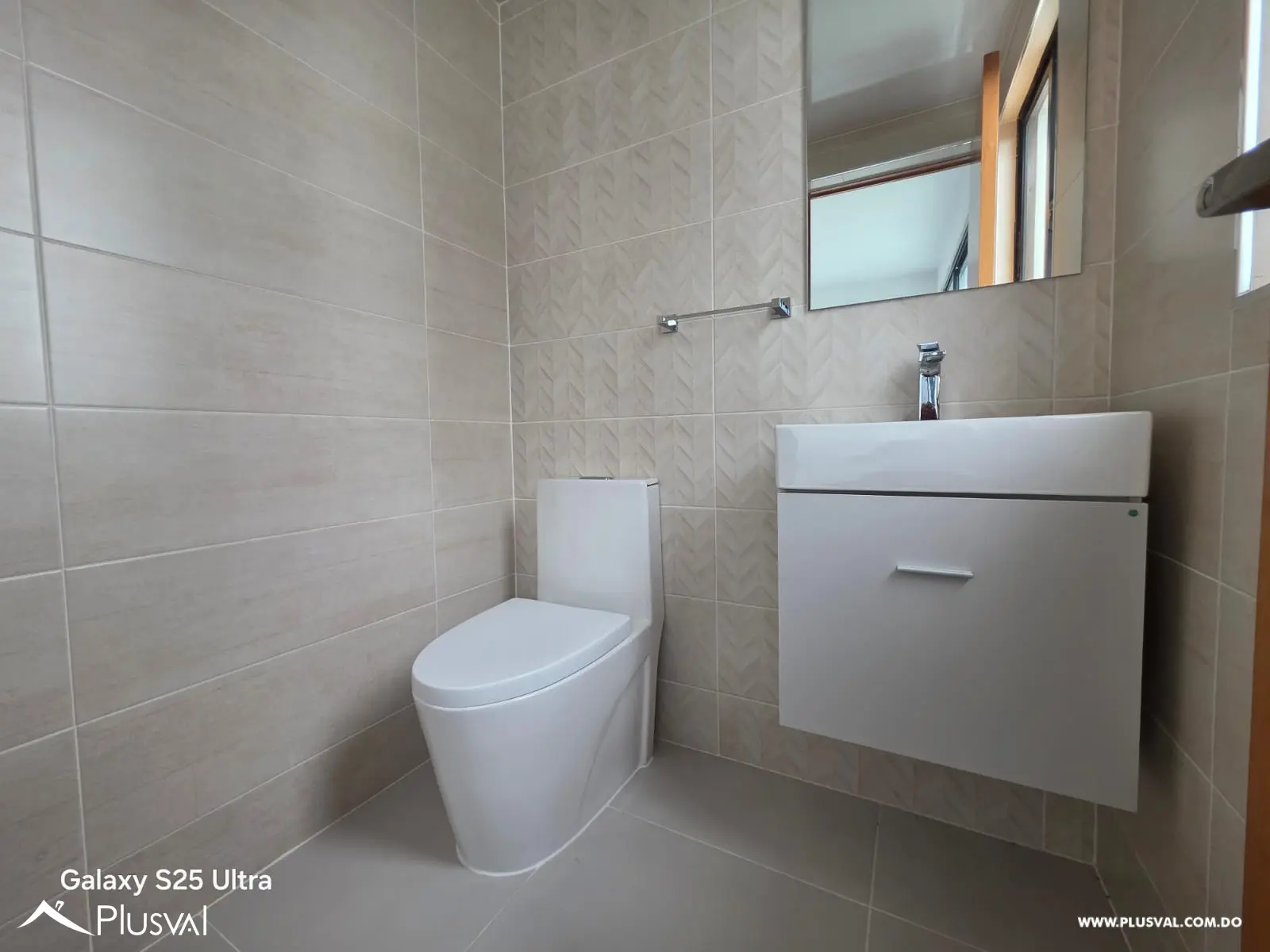 Nuevo a estrenar, Apartamento de una habitacion en un piso alto, linea blanca completa 494571