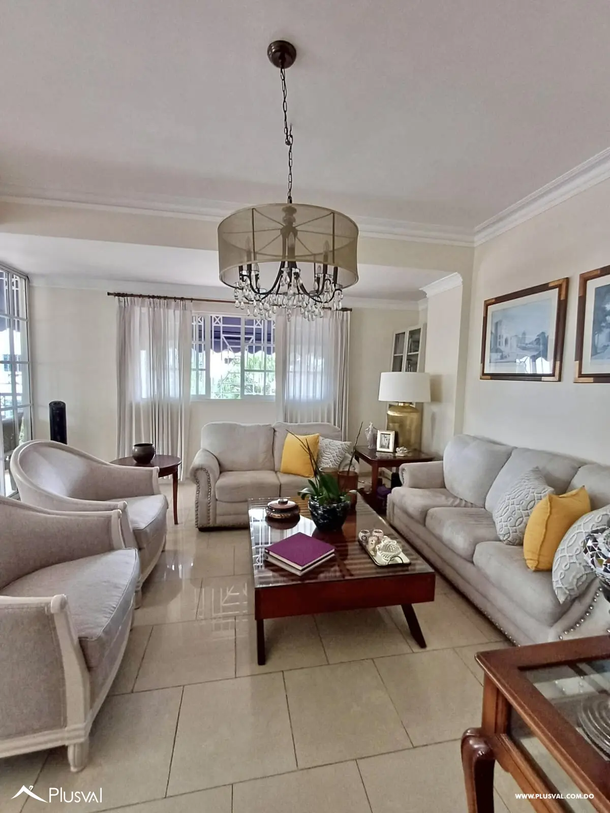 Apartamento en venta en Evaristo Morales, 3 habitaciones y 2 parqueos 534897