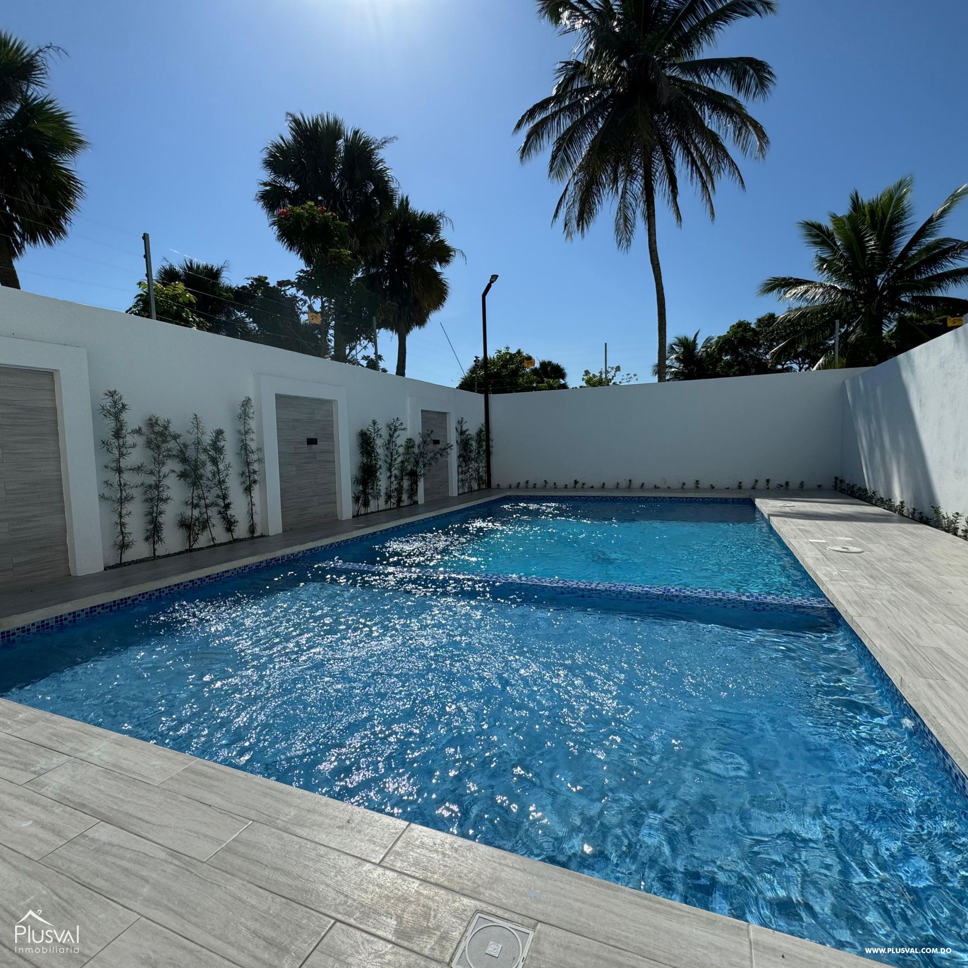 Apartamento próximo a la Carretera Duarte con terraza en el quinto nivel, jacuzzi y habitación adicional 405687