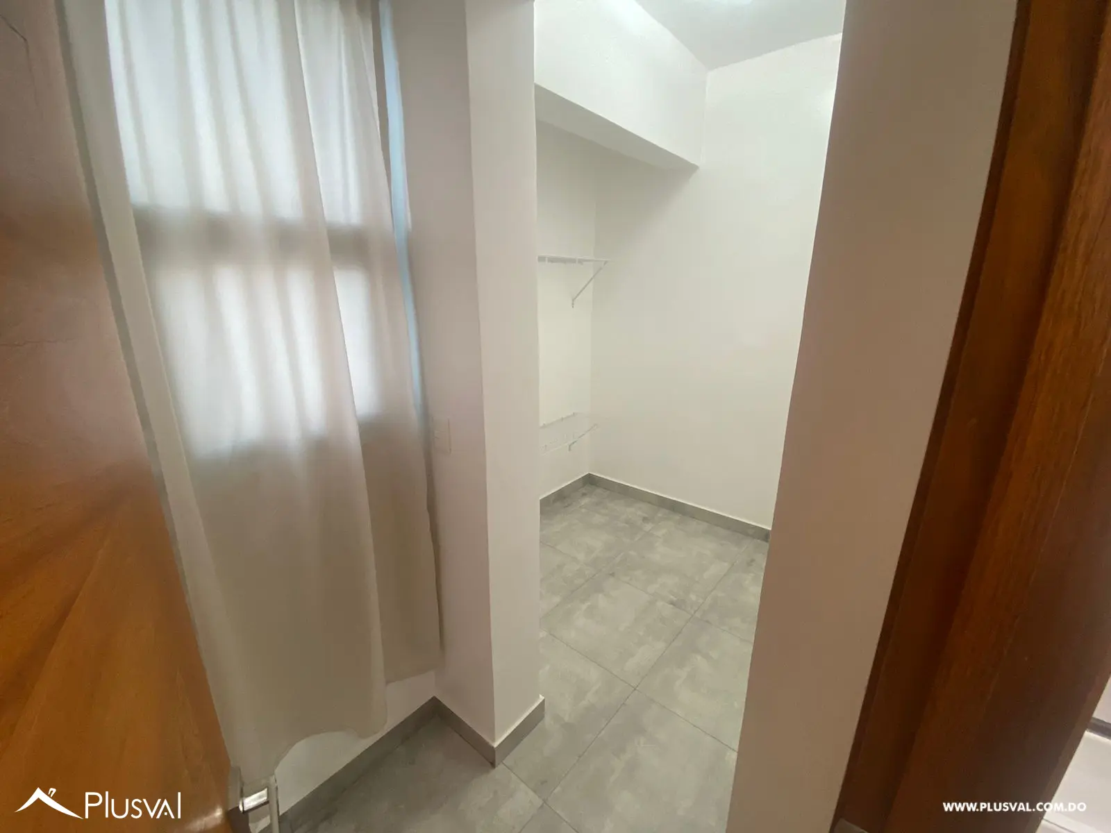 Alquiler Penthouse de 2 Niveles con Amplia Terraza Privada 454566