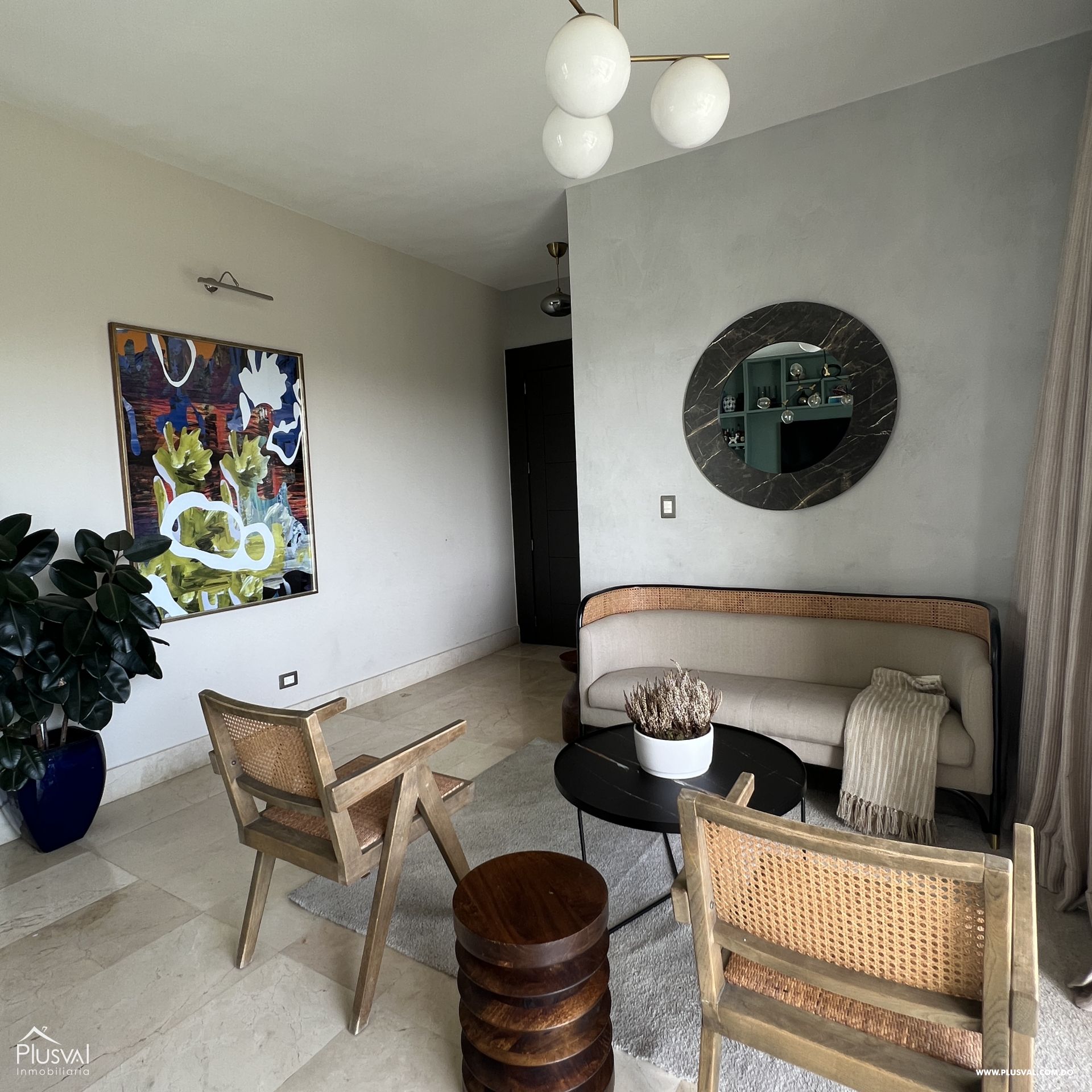 Impresionante  y Amplio Apartamento en Venta en Zona Exclusiva de Santiago. 238826