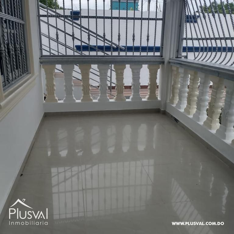 Amplia casa de dos niveles en venta en excelente zona 301976