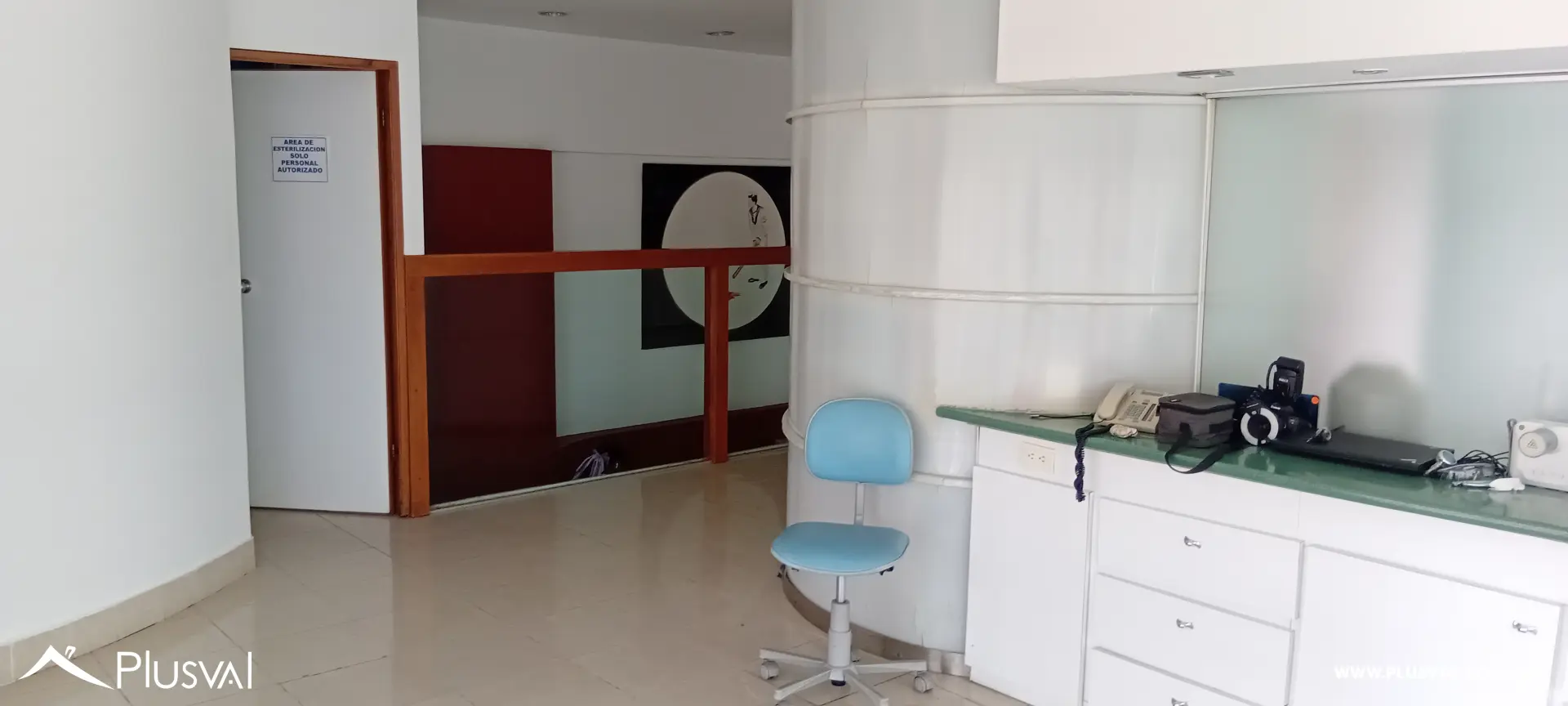 Local en alquiler en Naco – Esquina con gran visibilidad 474546