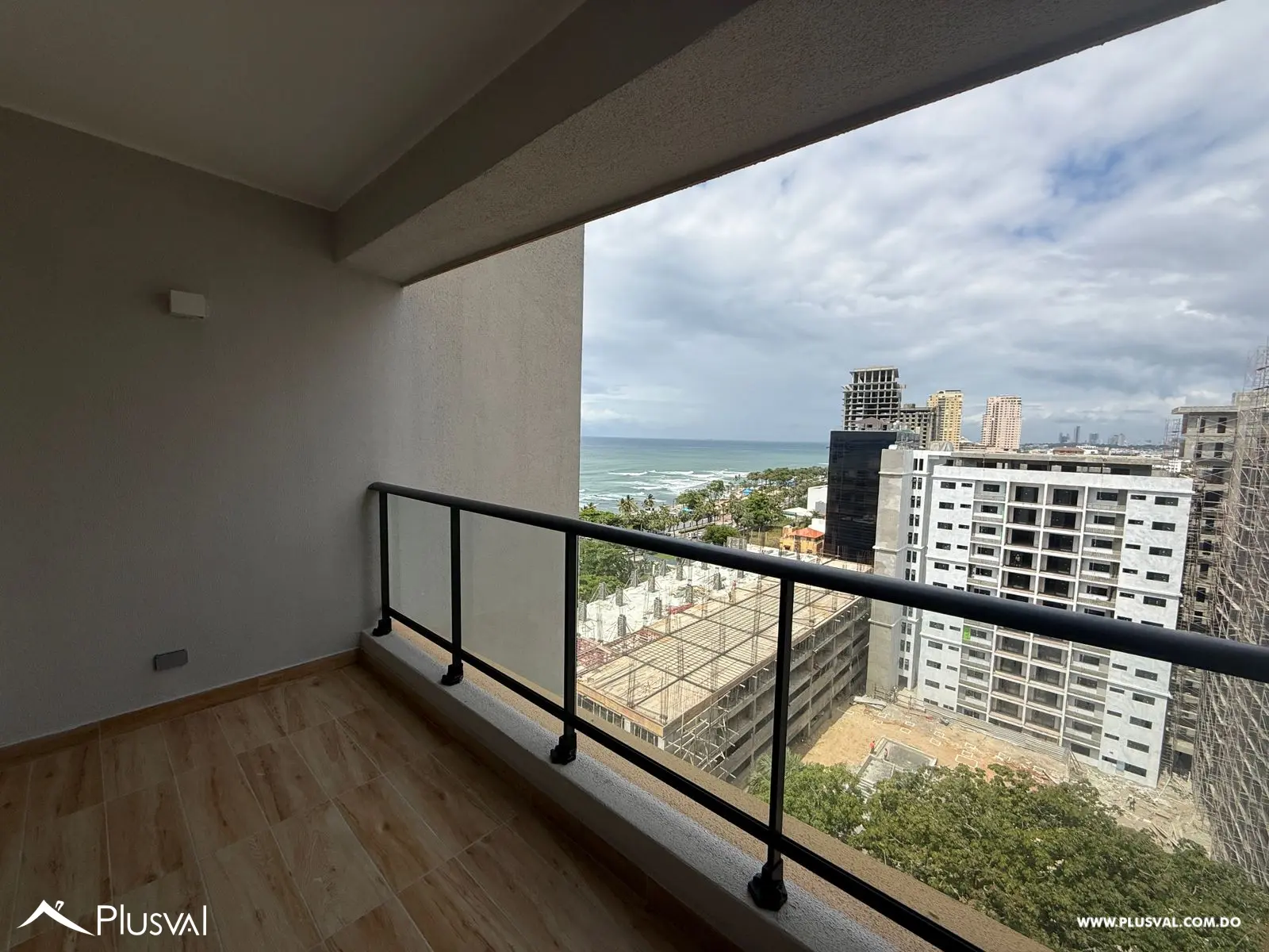 Apartamento en venta en Gazcue de 3 habitaciones con vista al mar 519873