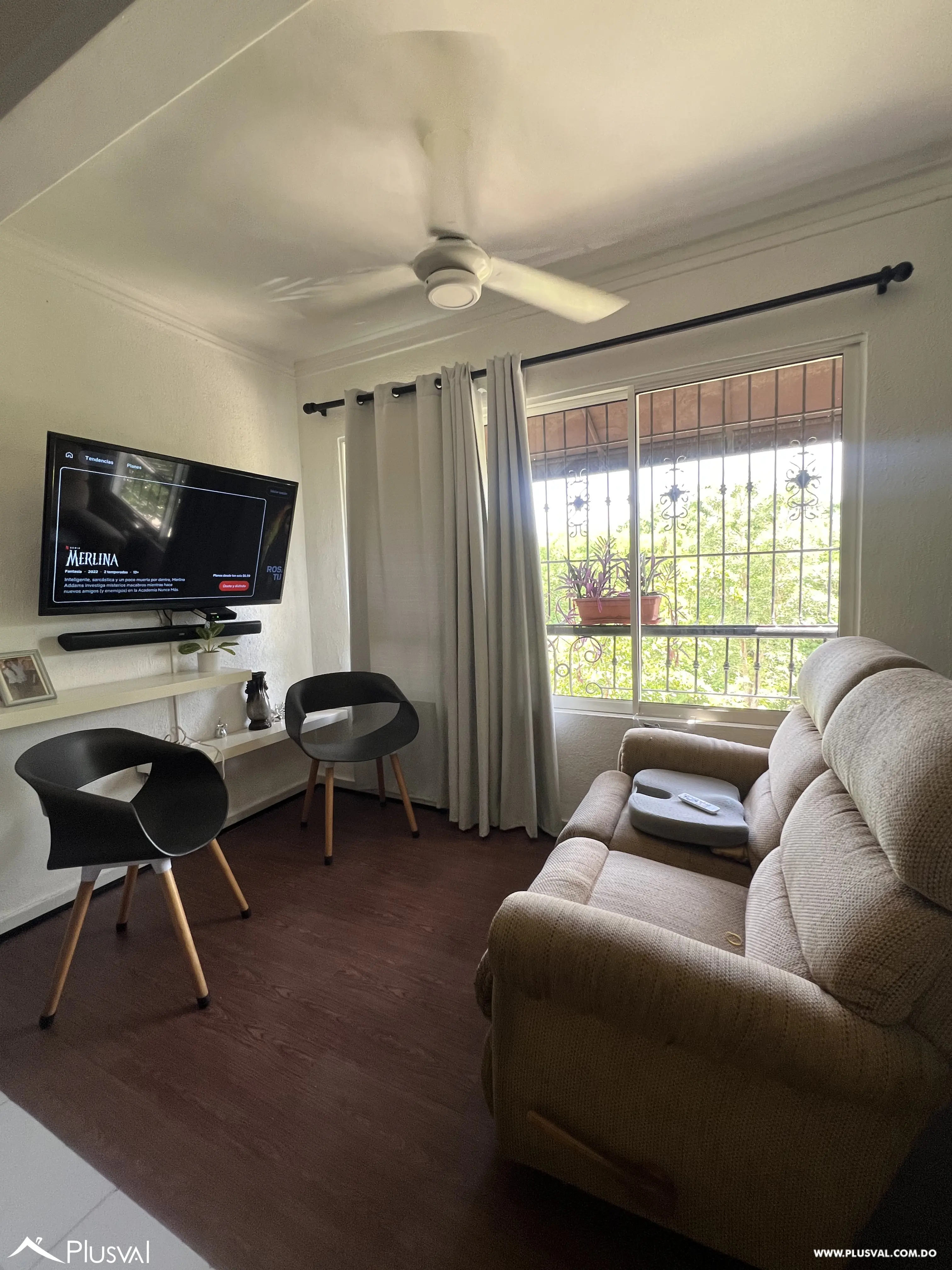 Apartamento en tercer nivel  amueblado en alquiler en la monumental. 465704