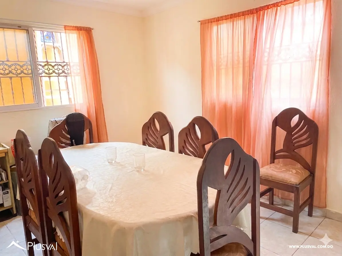 Casa de 2 niveles en venta Santo Domingo Este 513427