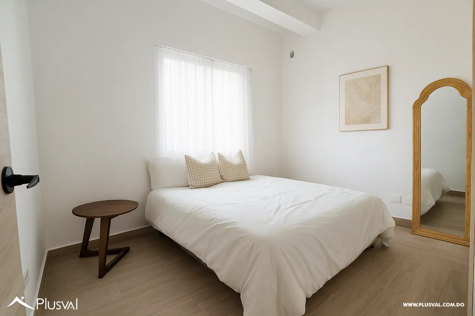 Villa tipo Townhouse de 3 Habitaciones con Patio en Residencial Bávaro PuntaCana 526170