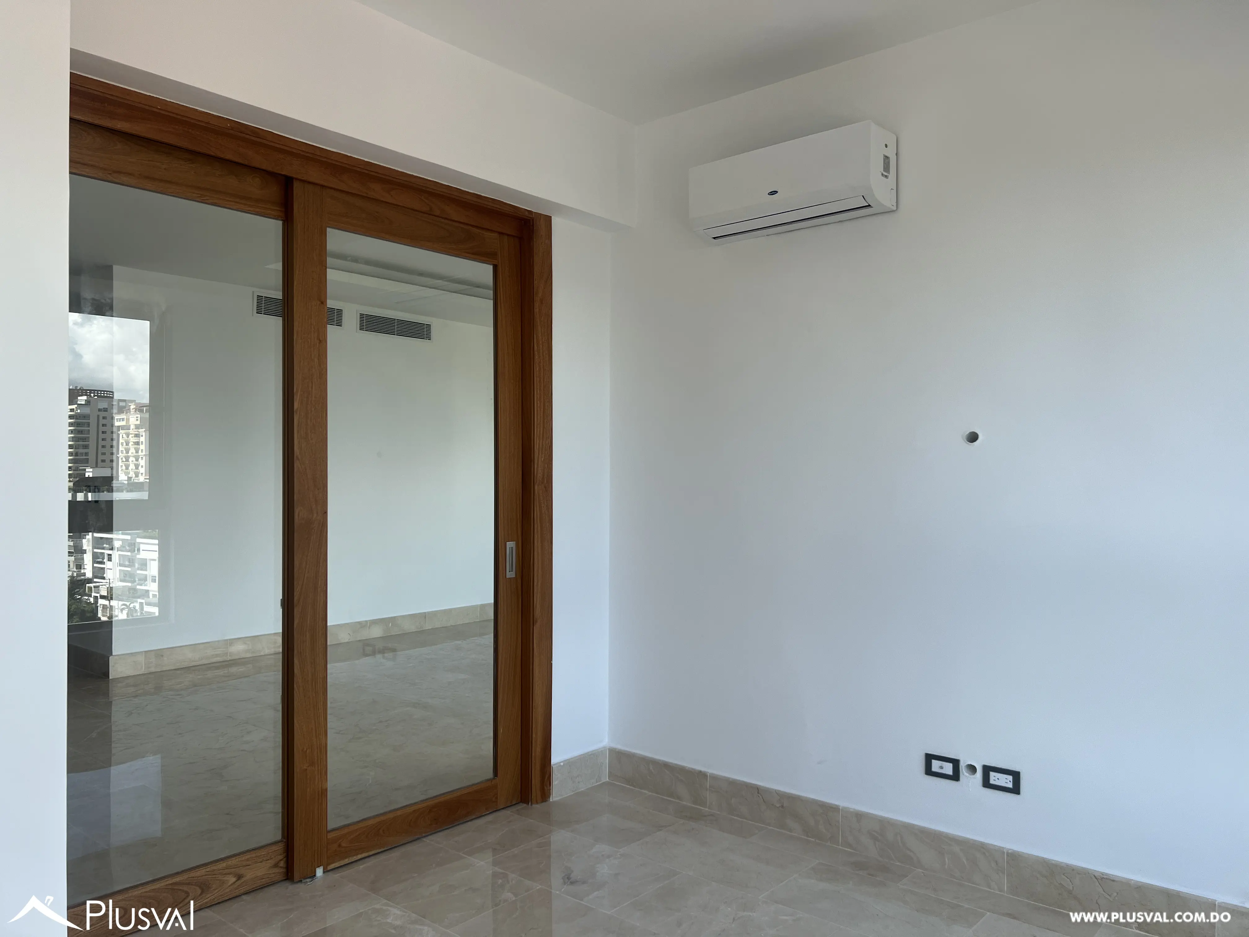 Exclusivo apartamento en alquiler en los Cacicazgos 478106