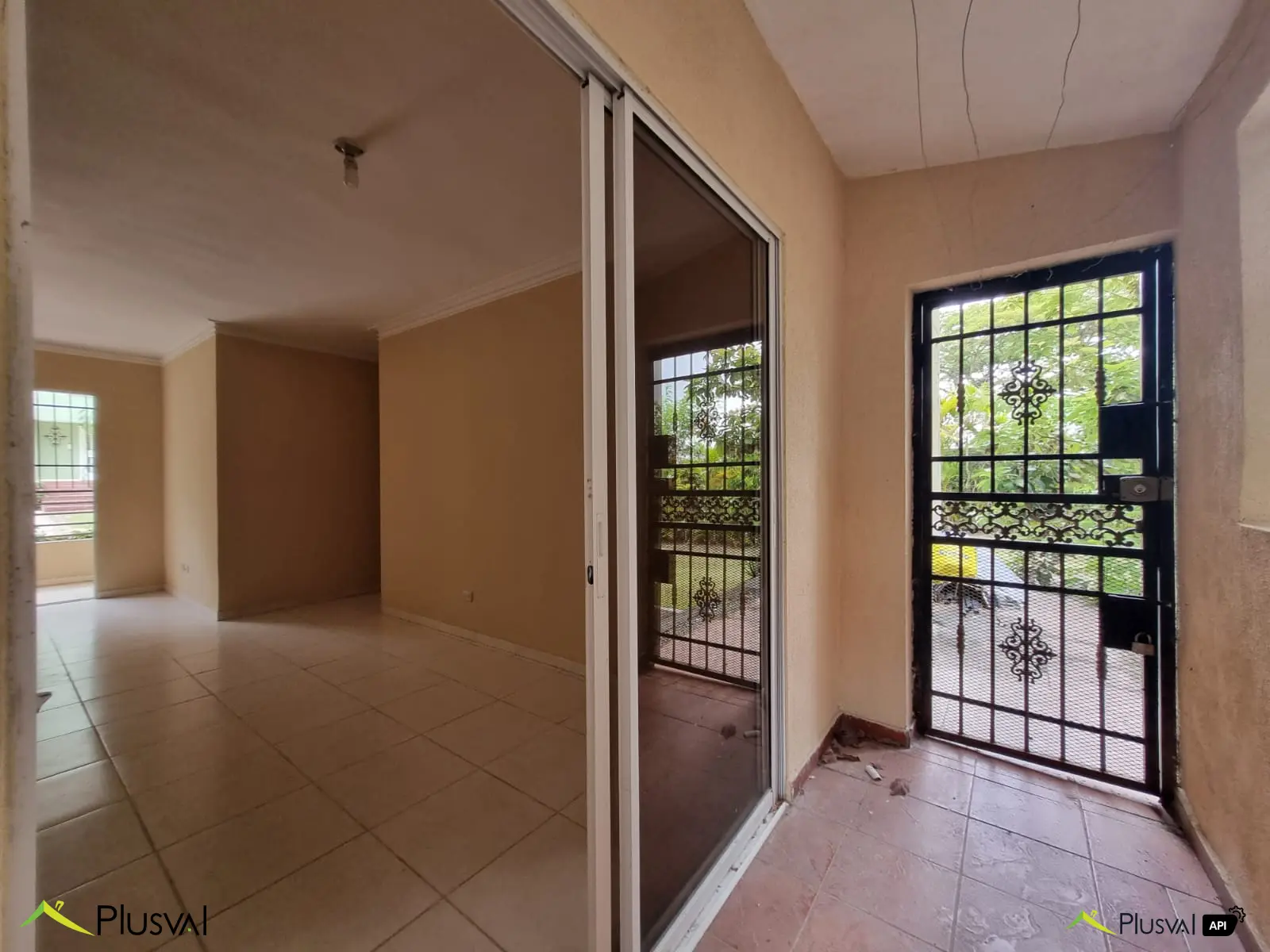 Acogedor apartamento en venta en Av. Jacobo Majluta 447852