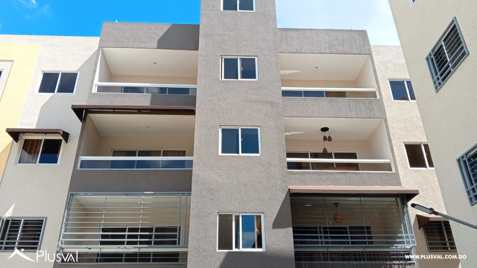 Espacioso Apartamento en Venta en Colinas del Arroyo II 467909