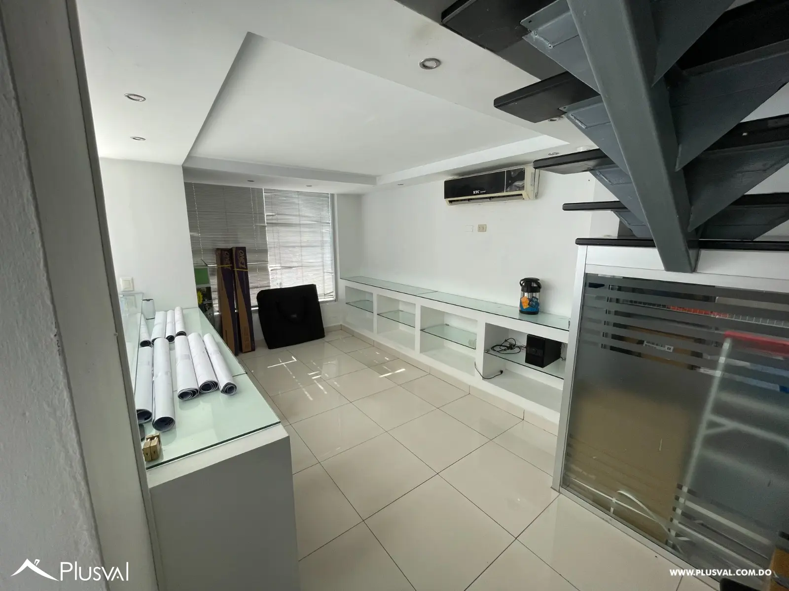Edificio Comercial en Alquiler en Zona De Alto Flujo 505021