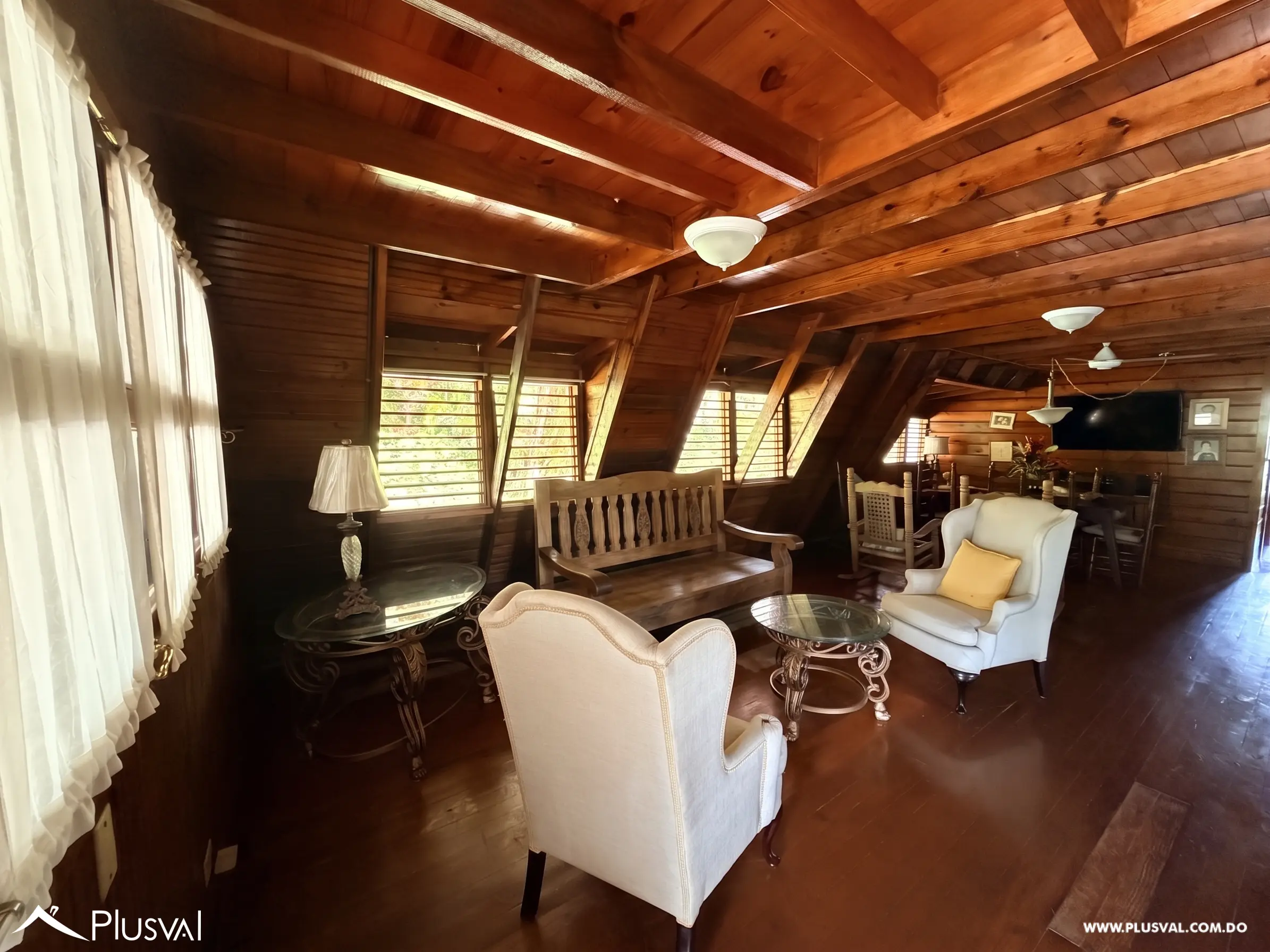 Villa de 3 Niveles con Jacuzzi en Villas Alpes, Jarabacoa 531160