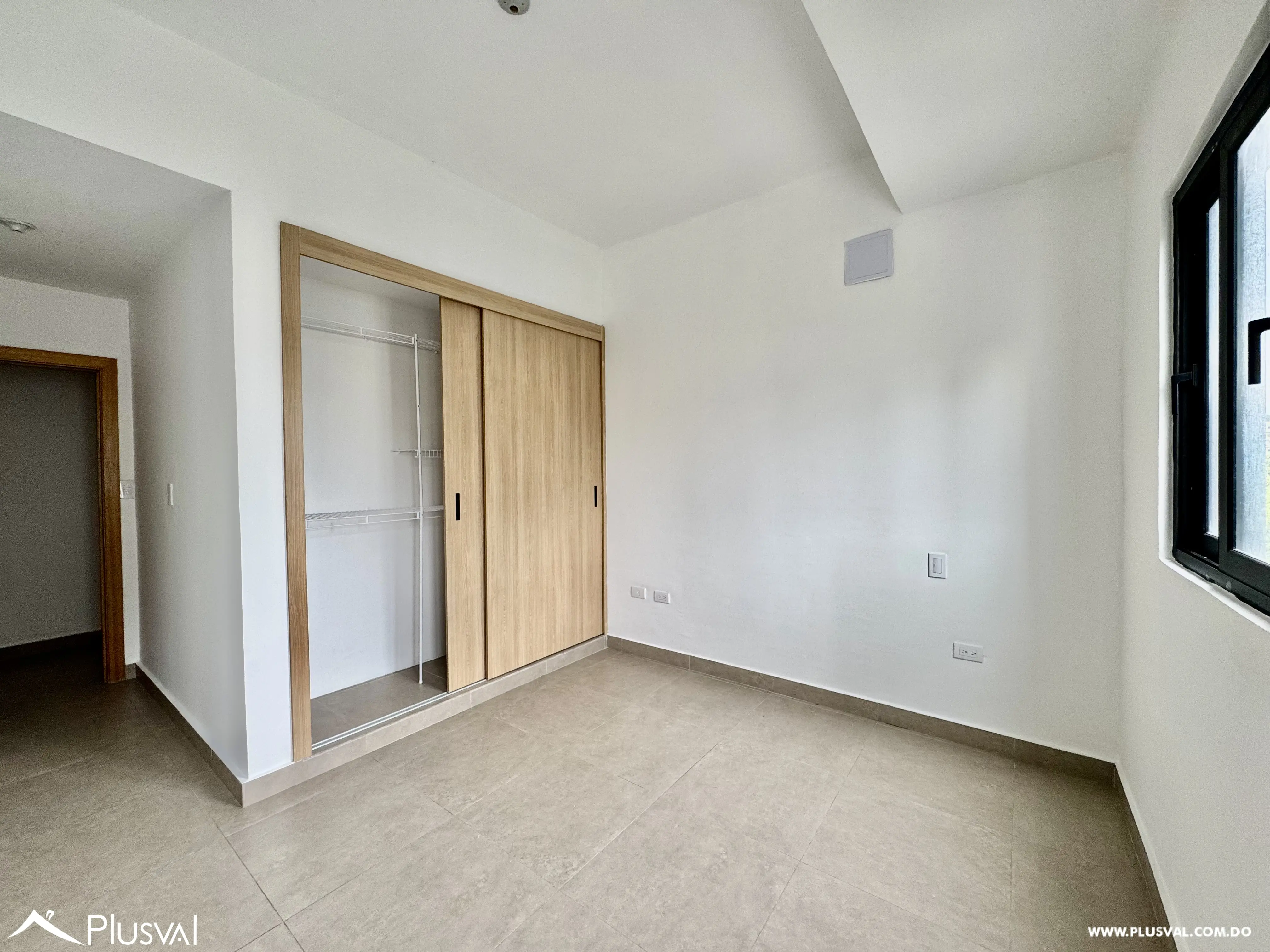 Alquilo Apto Vacio en una de las Mejores Zonas de Piantini 485929