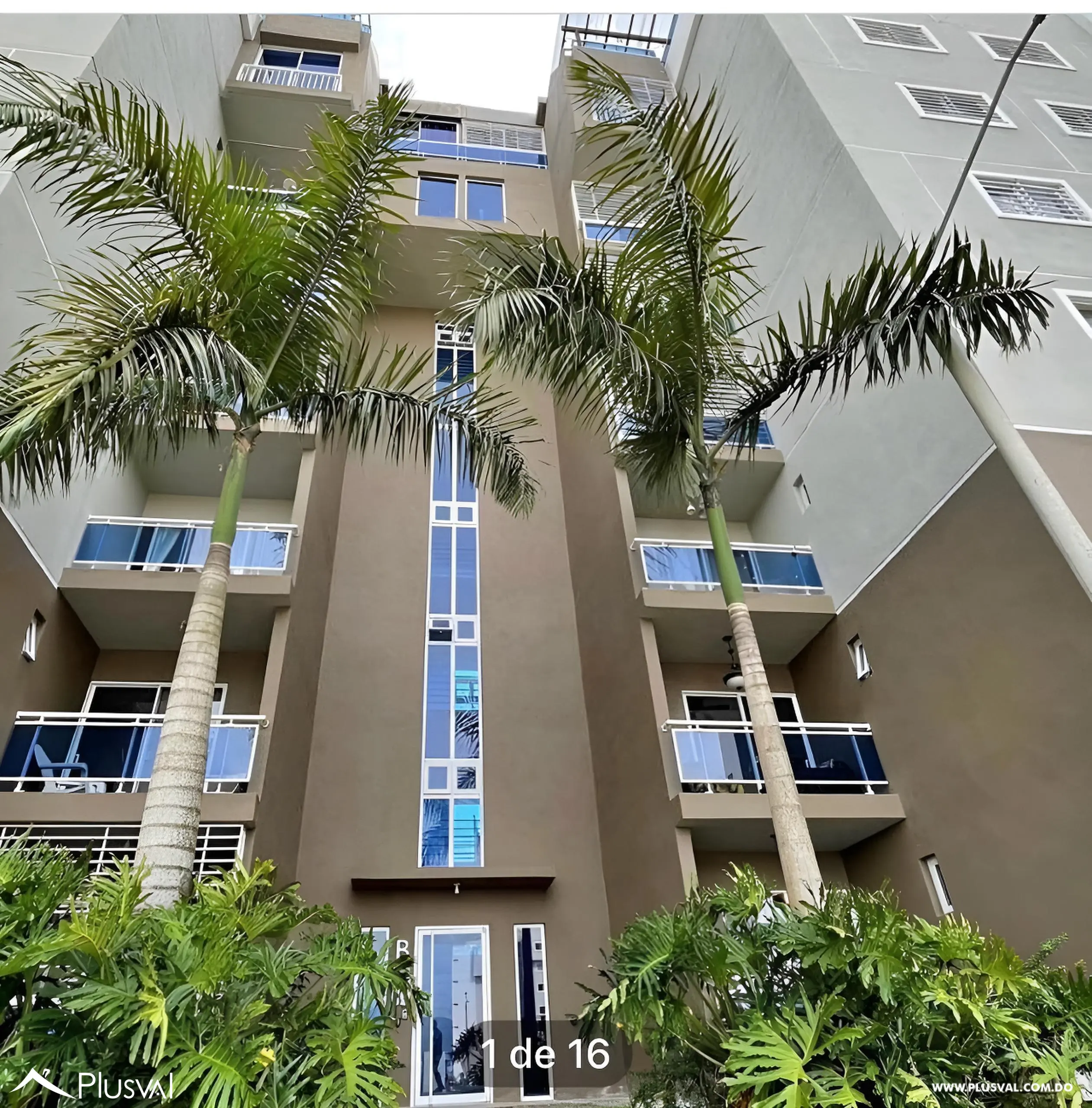 Apartamento en Alquiler en 4to Piso con Amplios Espacios y Áreas Sociales Completas 519540