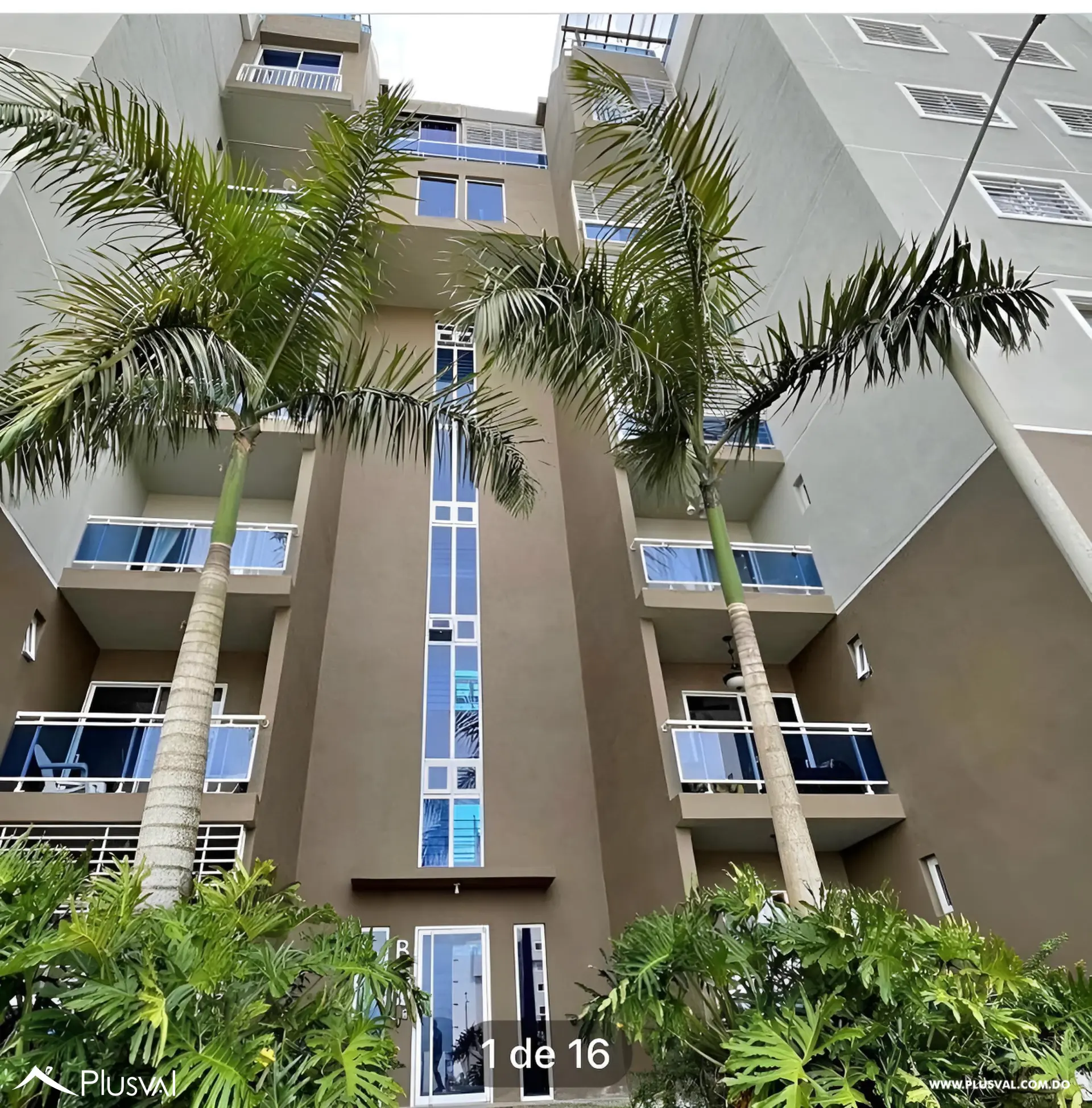 Apartamento en Alquiler en 4to Piso con Amplios Espacios y Áreas Sociales Completas 519540