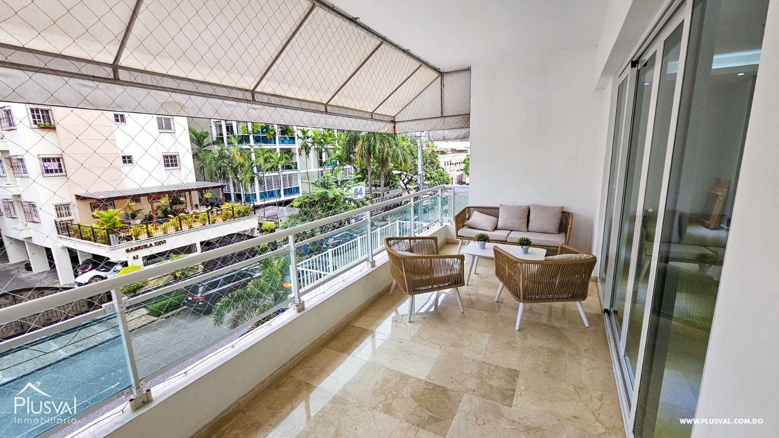 Apartamento Amueblado en Alquiler en Evaristo Morales 320211