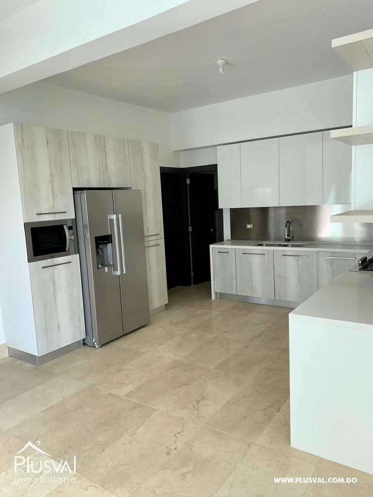 Impresionante  y Amplio Apartamento en Venta en Zona Exclusiva de Santiago. 238816