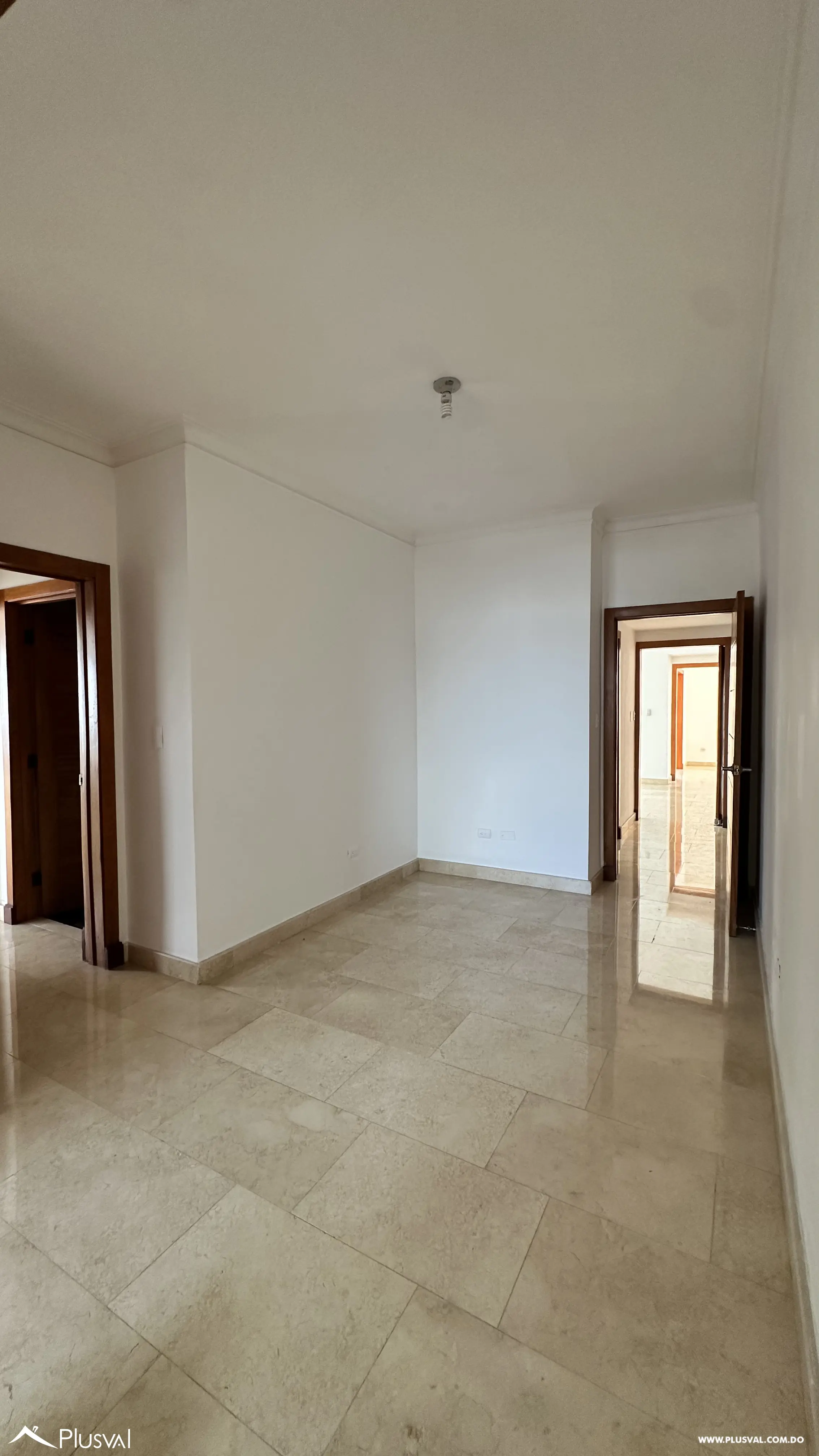 Apartamento en venta de 3 habitaciones con vista al mar en Avenida Enriquillo, piso alto y 3 parqueos 499608