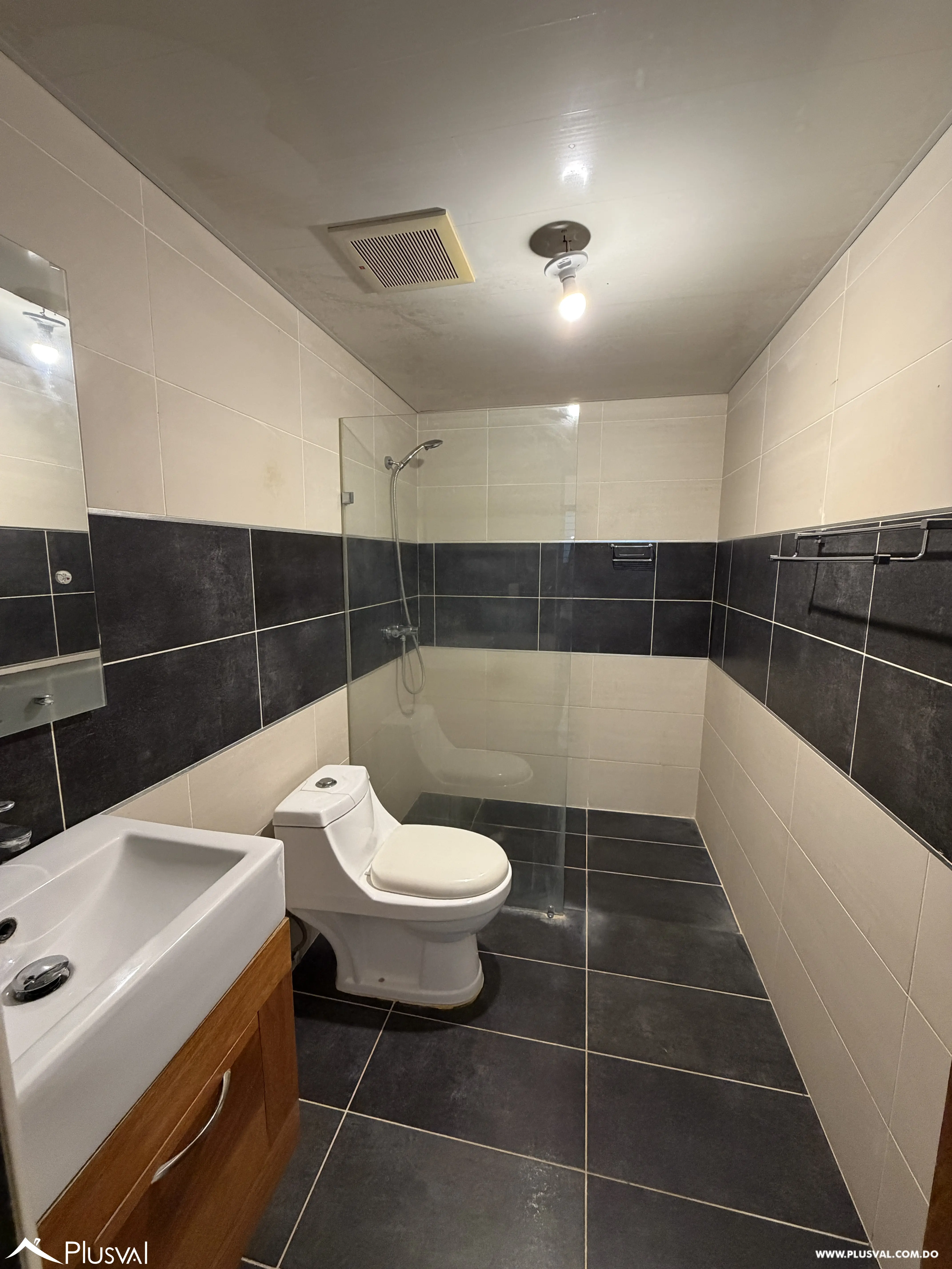 Apartamento en venta en Bella Vista – 3 habitaciones y 2 parqueos 477056