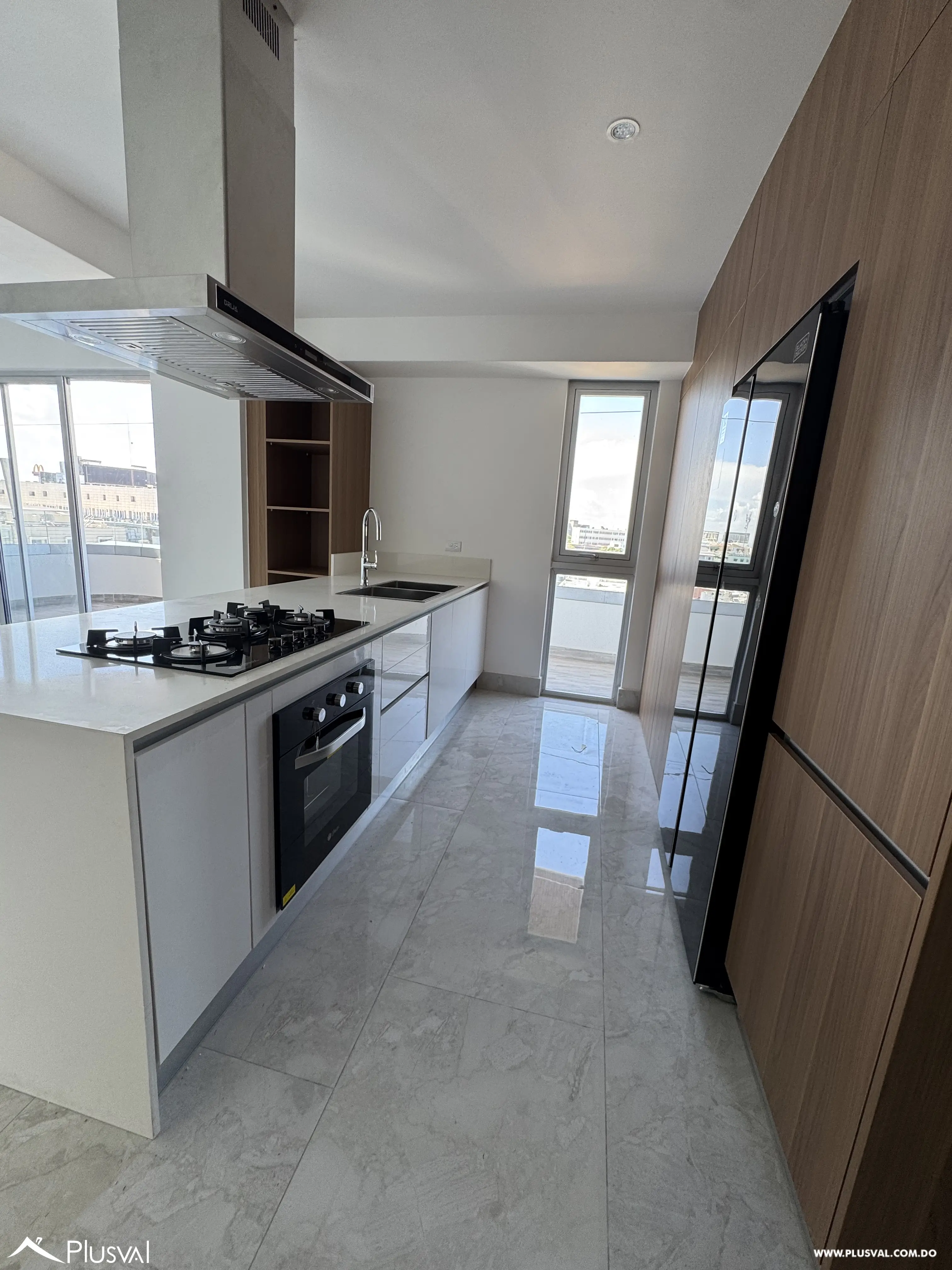 Alquiler de apartamento con linea blanca en torre de lujo en Gazcue 498552