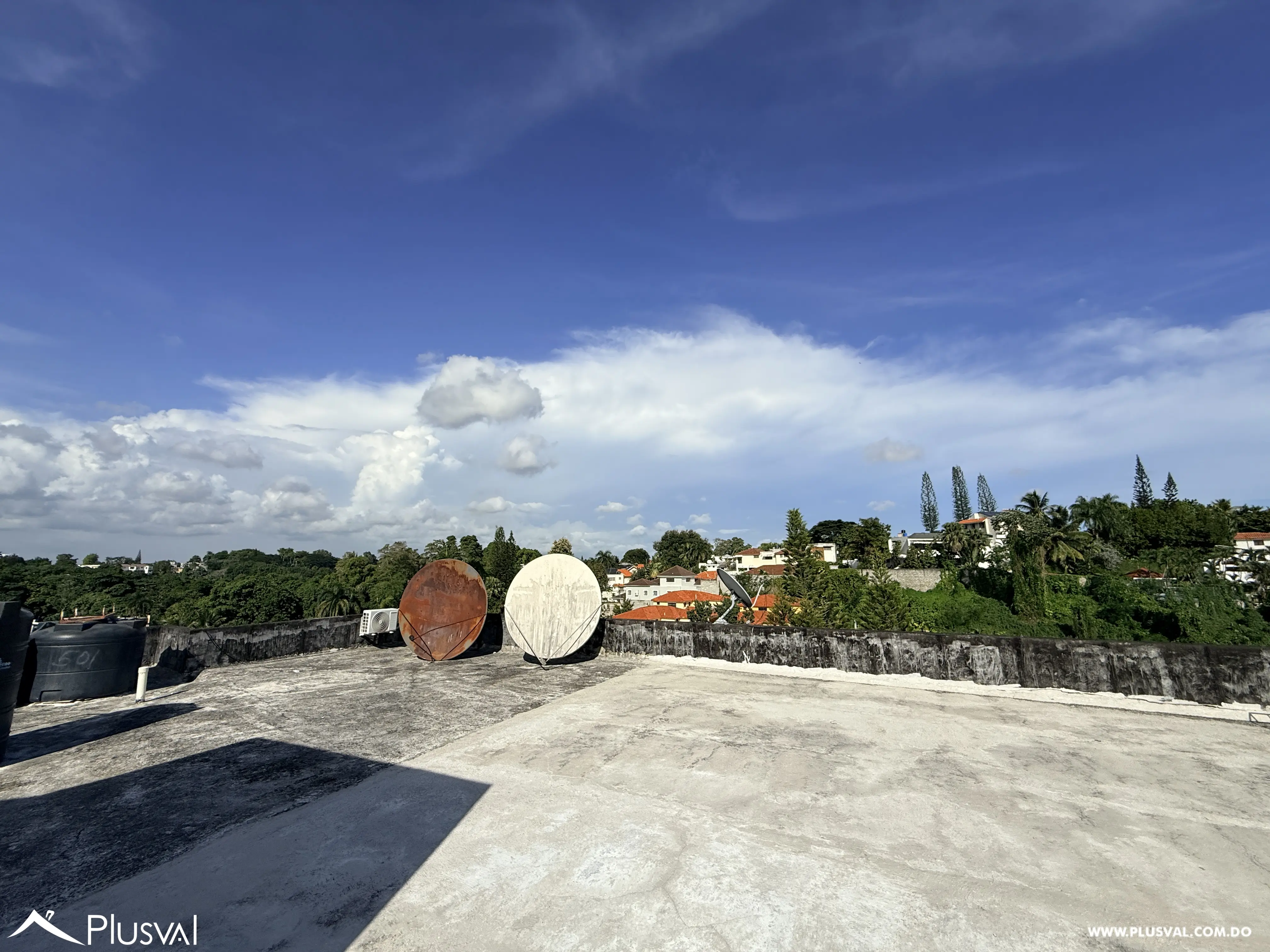 Apartamento AMPLIO de 3 Habitaciones en Ave. República de Colombia, Arroyo Hondo 536624