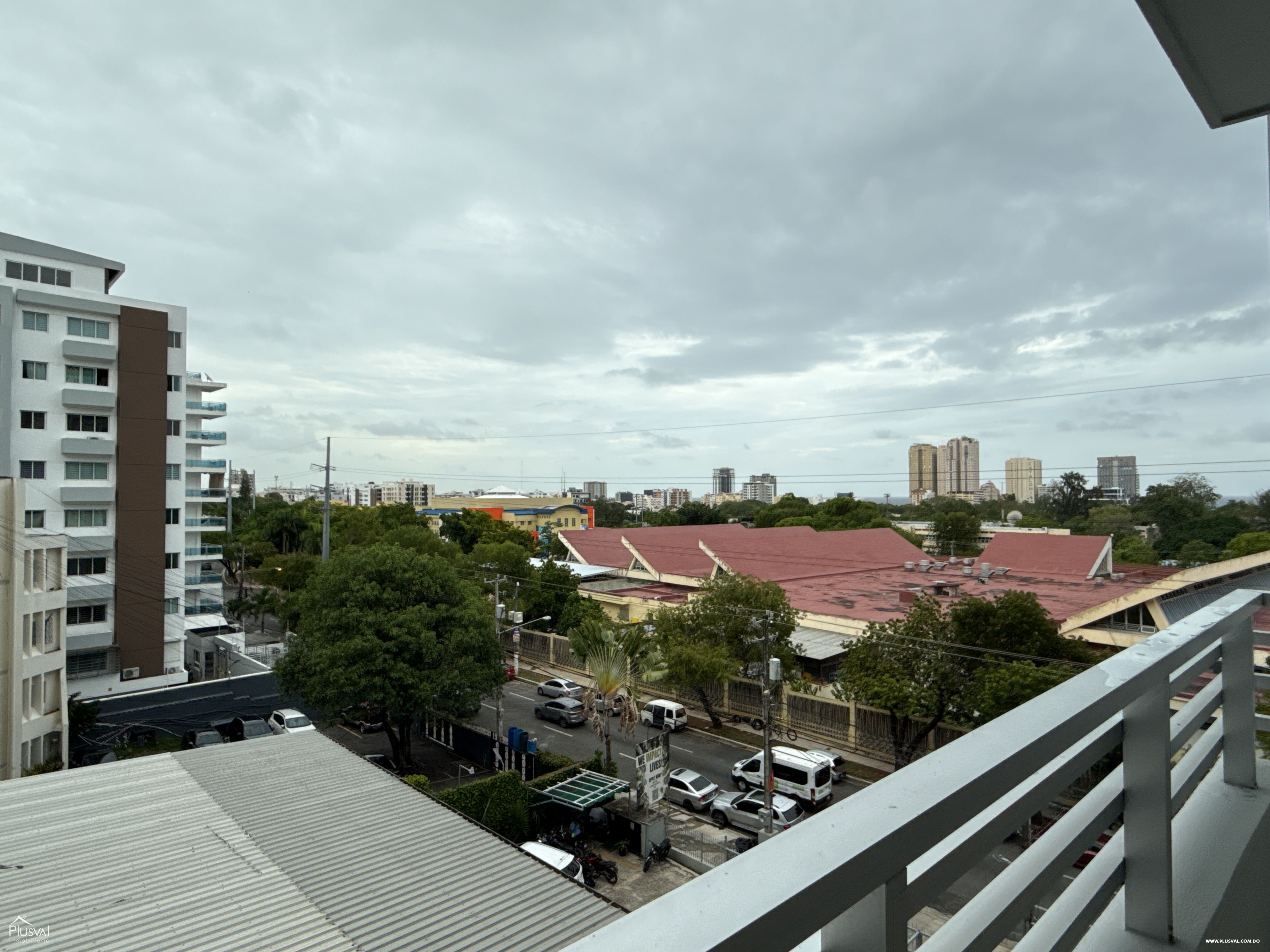 Apartamento Amueblado en Alquiler en Zona Universitaria con Vista al Mar 444576