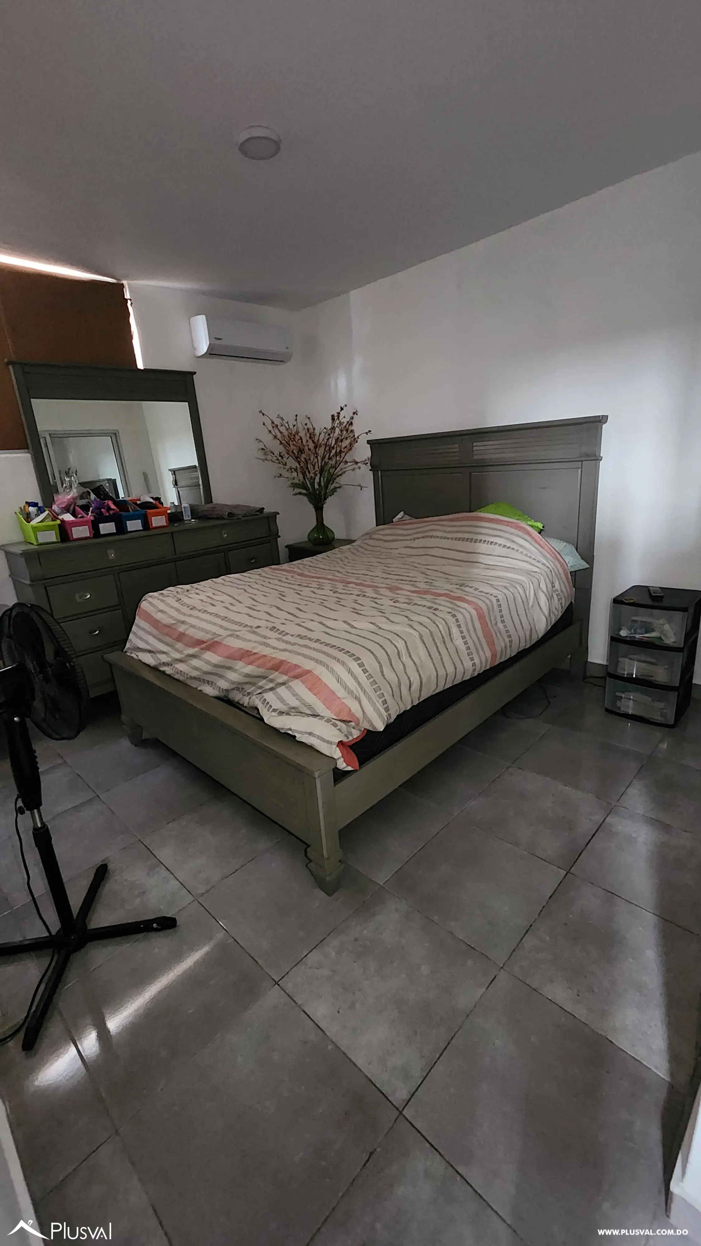 Se vende casa ideal para comercio y/o vivir. 473569