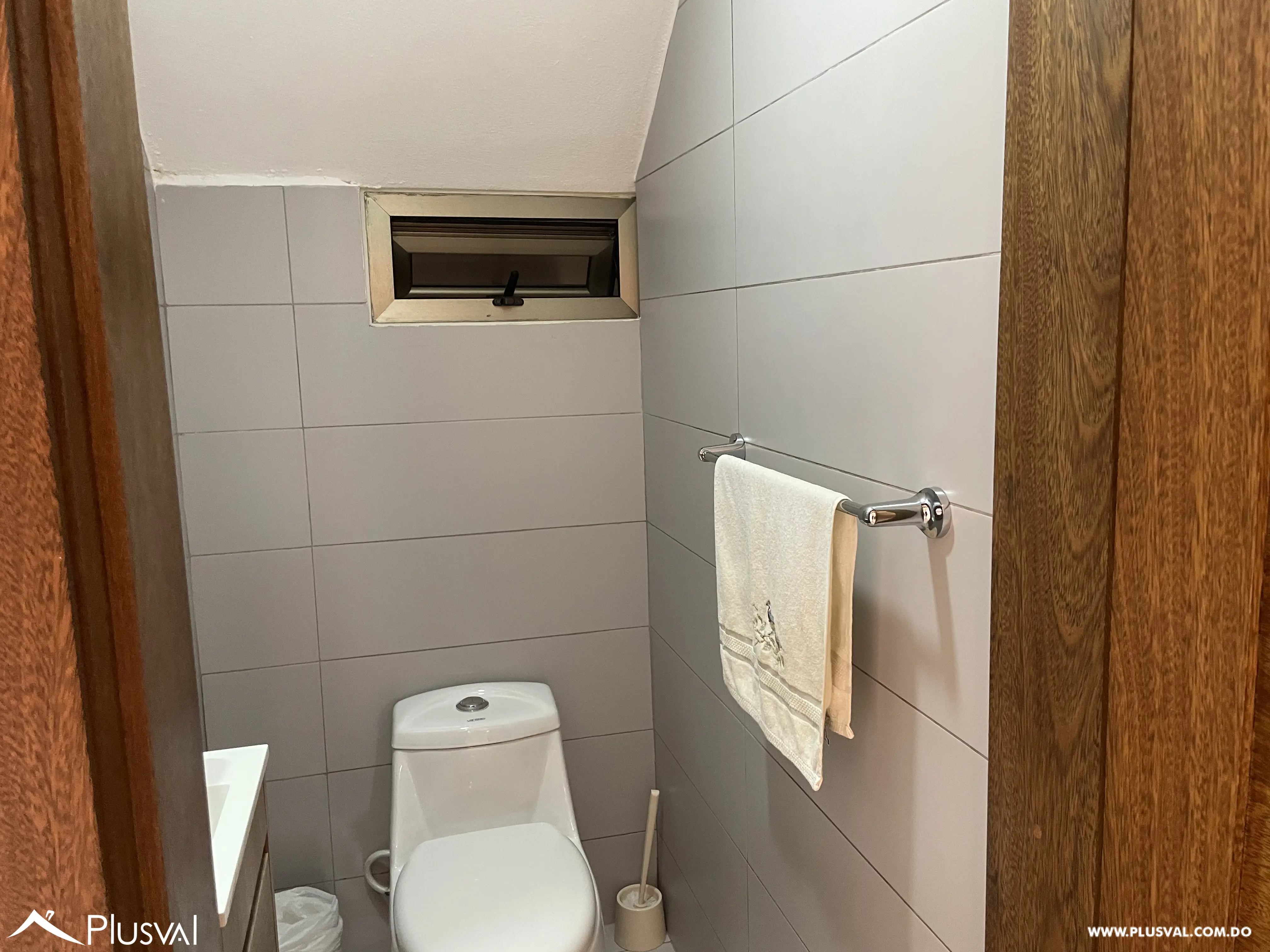 Casa Amplia y Amueblada en Residencial Gamundi, La Vega 520788