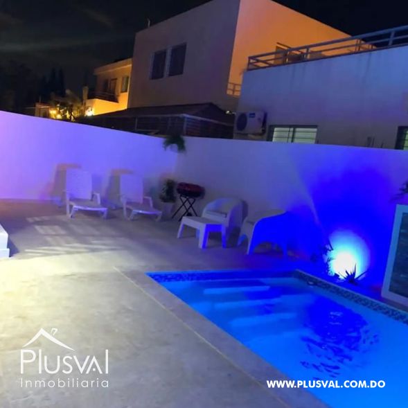 En alquiler casa amueblada en urbanización cerrada 378025
