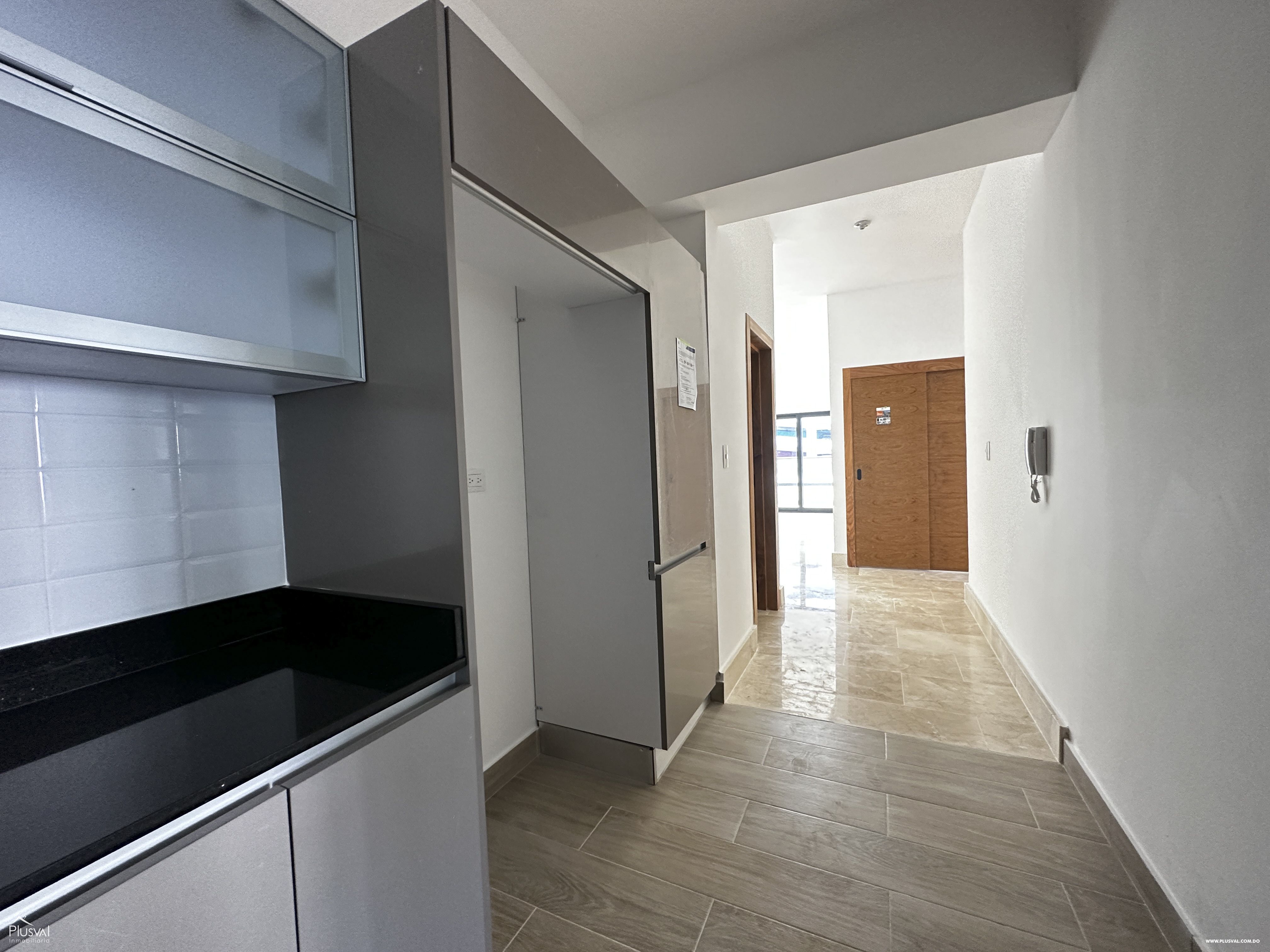 Apartamento en alquiler con línea blanca, Piantini. 284296
