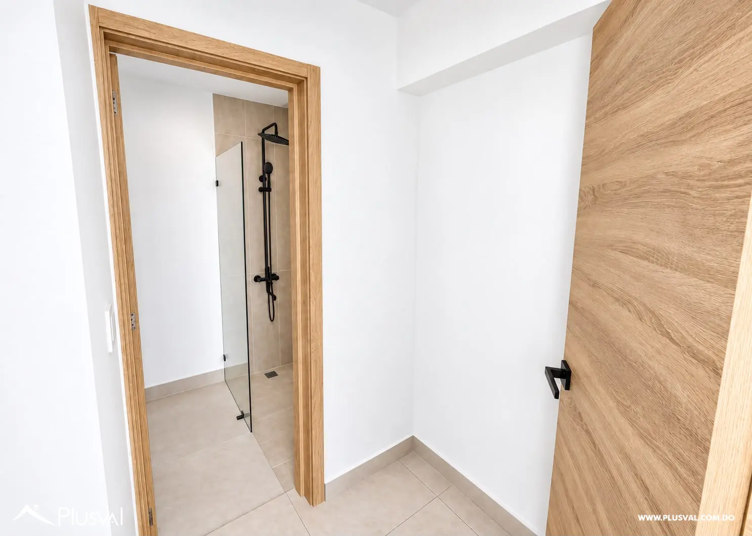 Apartamento en Avenida Tiradentes en Alquiler con Vista a Silver Sun Gallery 534789