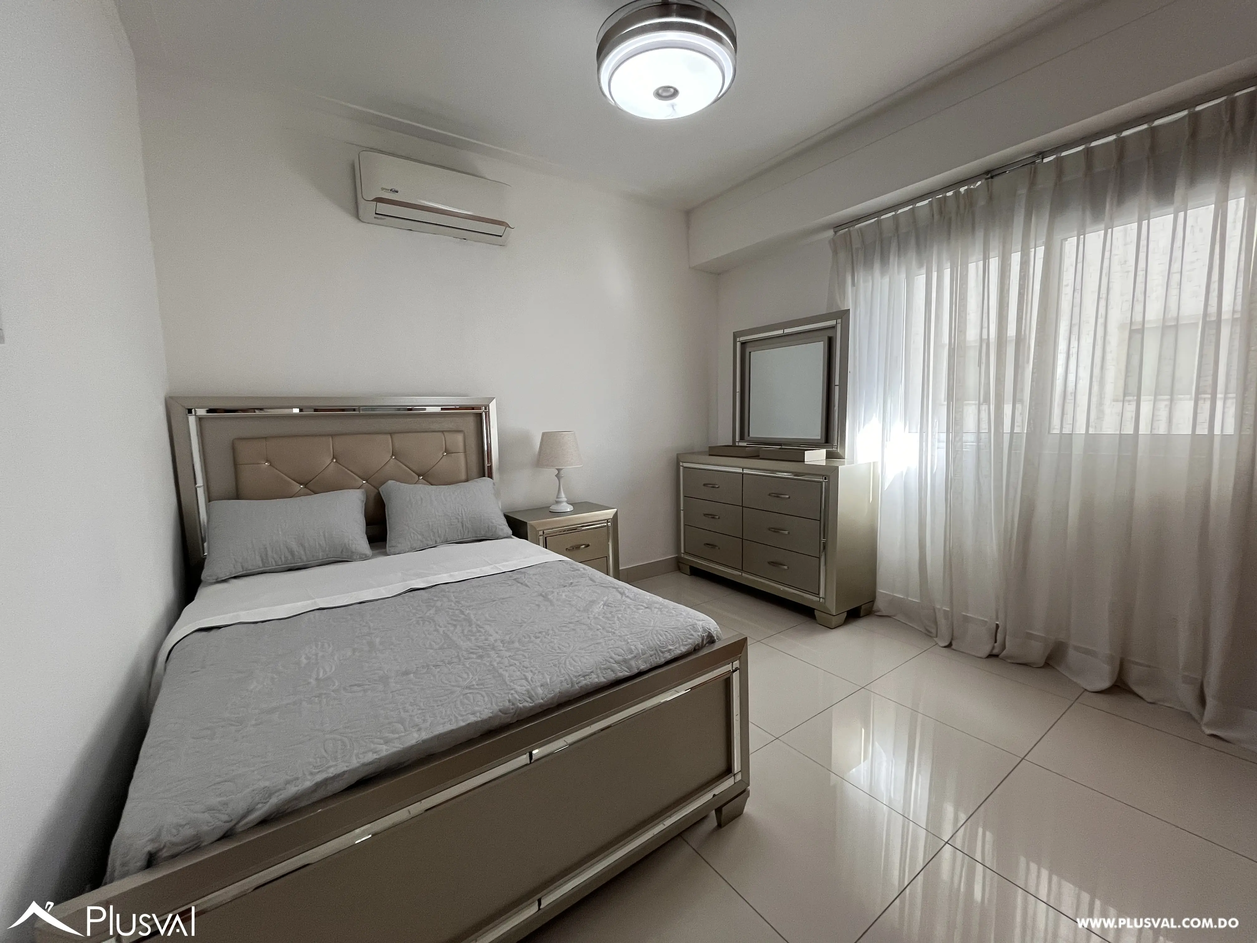 Apartamento en alquiler amueblado en Evaristo Morales 490251