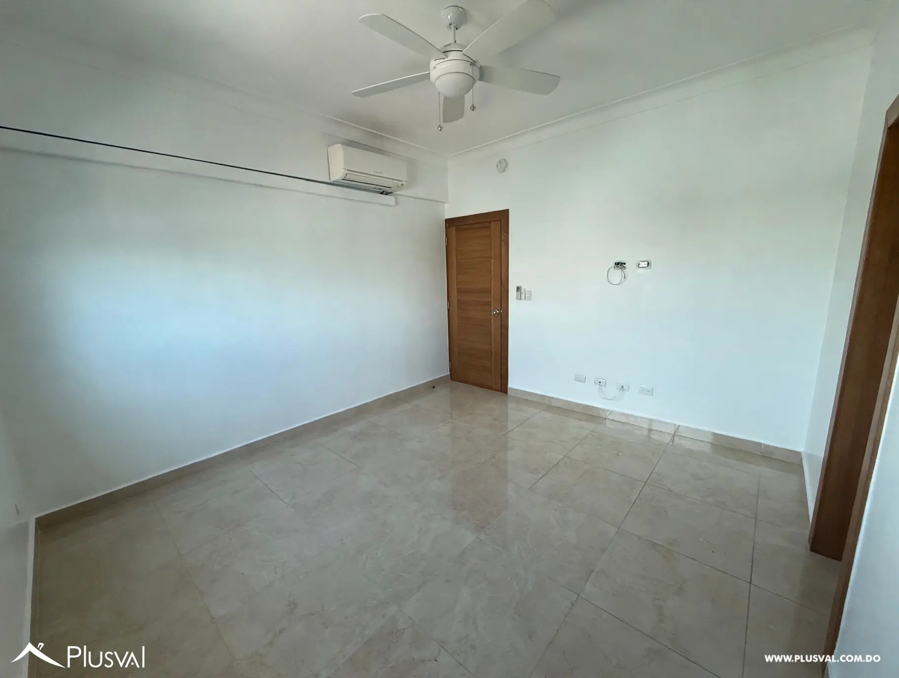 Apartamento en Venta de 3 habitaciones en los Cacicazgos 536298