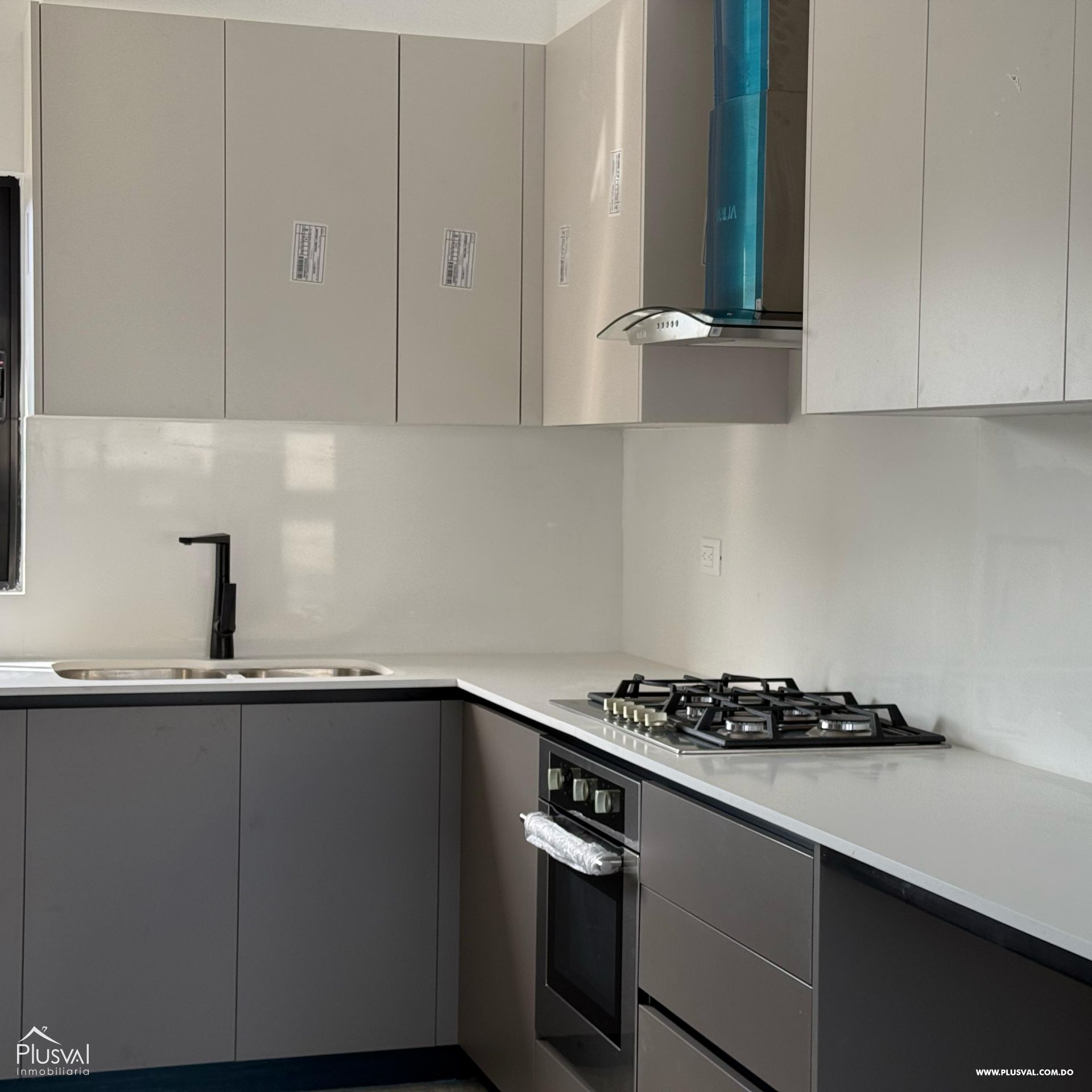 Apartamentos en torre moderna en La Moraleja 418985