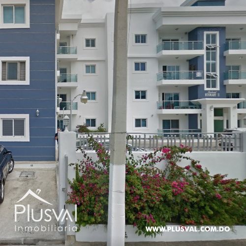 Amplio apartamento en venta, en zona tranquila de Santiago. 287014