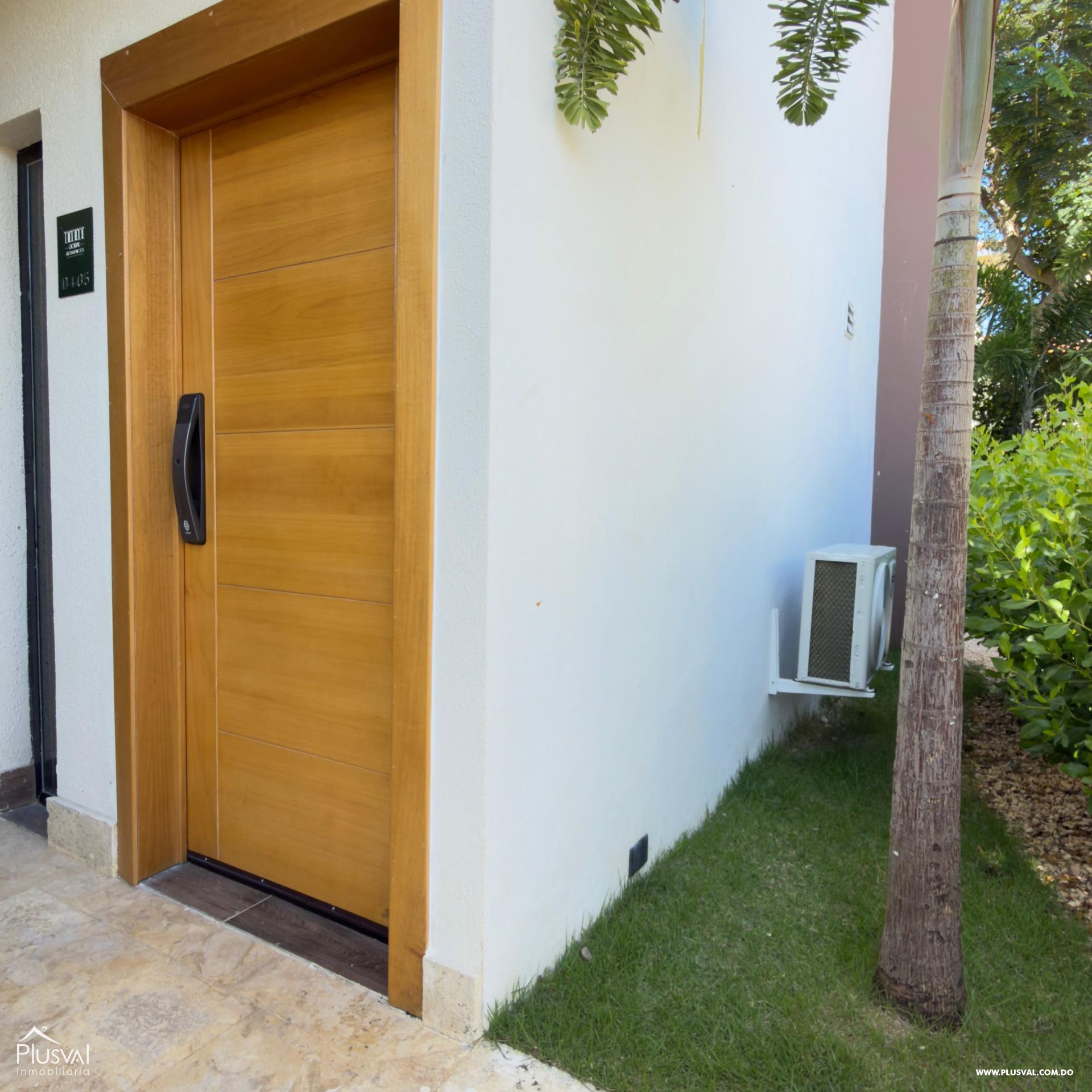 Venta de Unidad en Bávaro Punta Cana: Acceso Privado a Playa y Más 489771