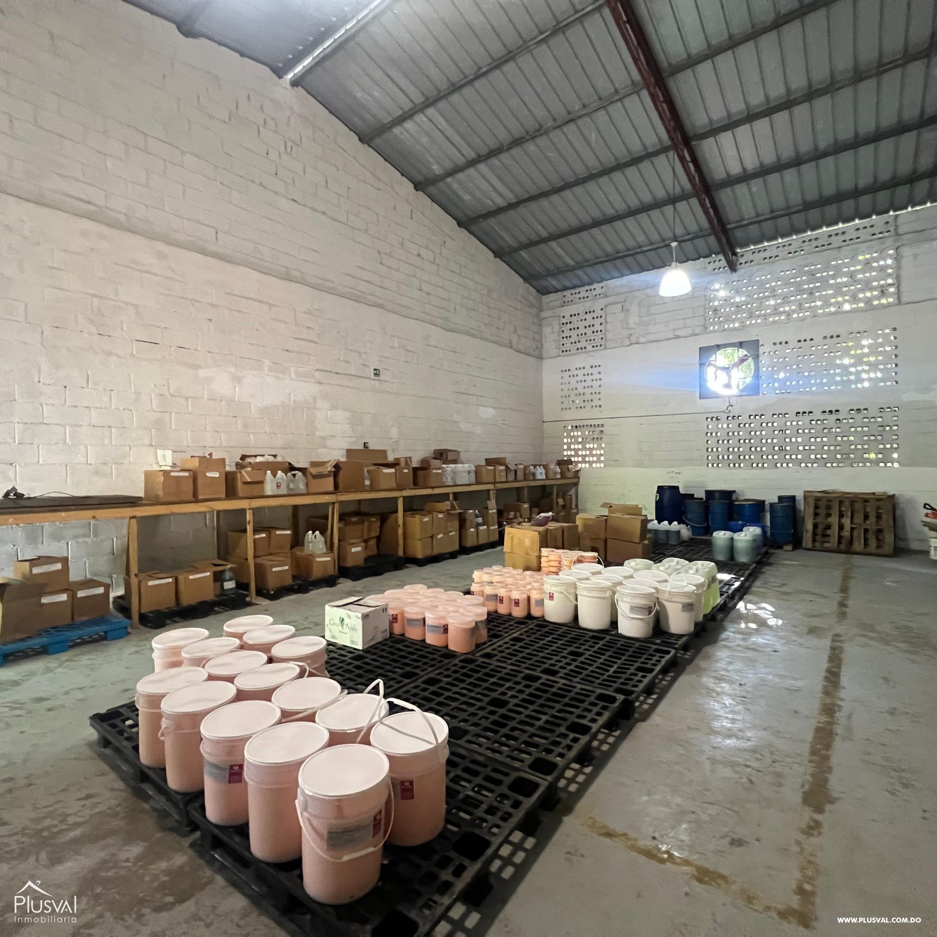 Nave industrial. Esta gran oportunidad de inversión, es ideal para potencializar el crecimiento de la zona de Don Pedro. 415422