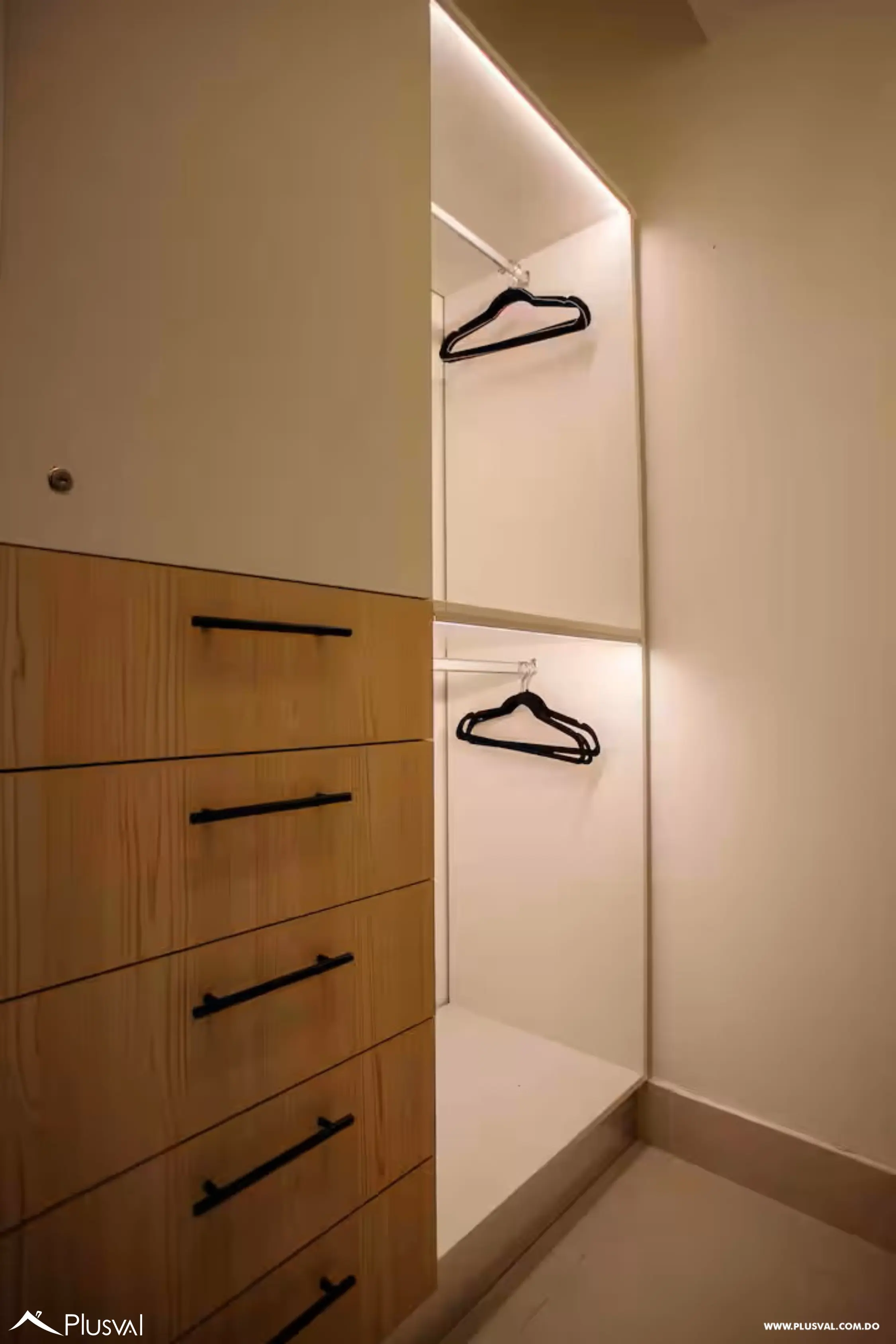 Apartamento acogedor ubicado en La Esmeralda ( Santiago) 481009