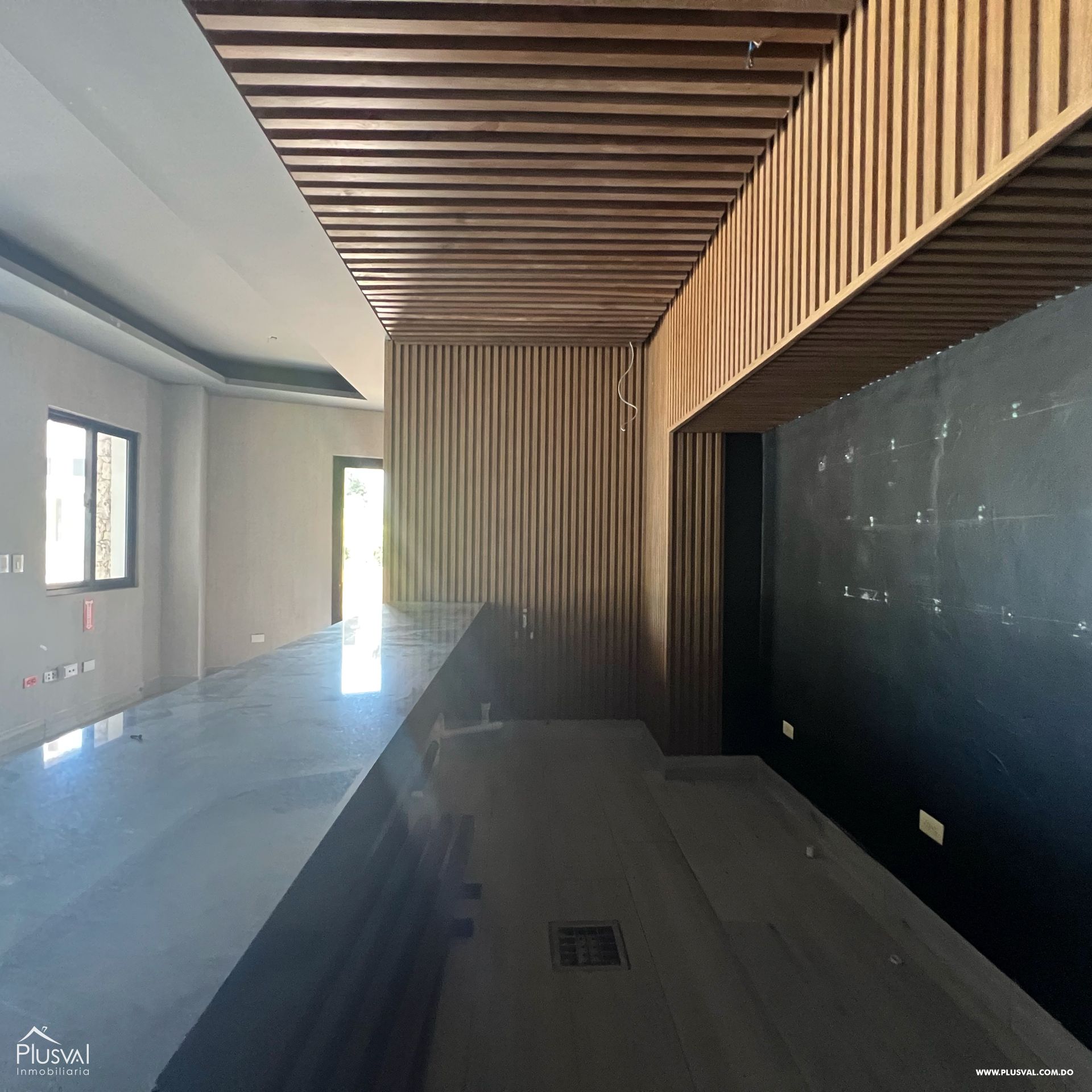 Local comercial en primer nivel Ave Barcelo Punta Cana 401409