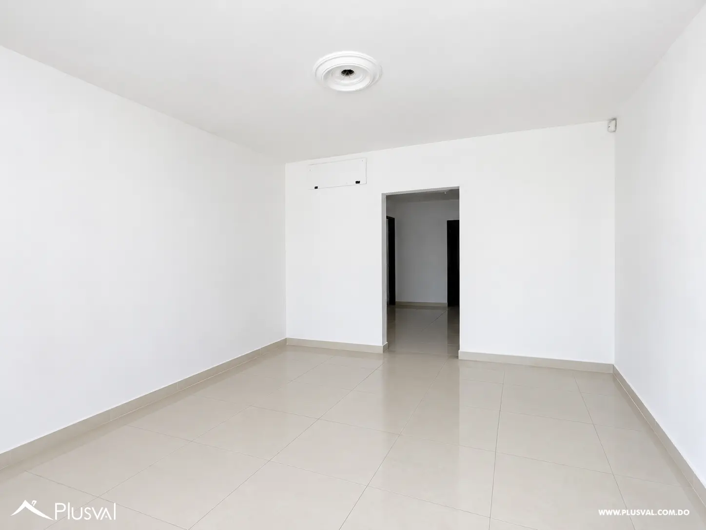 Alquilo Excelente Local Comercial en 1er Nivel en el Vergel 525040