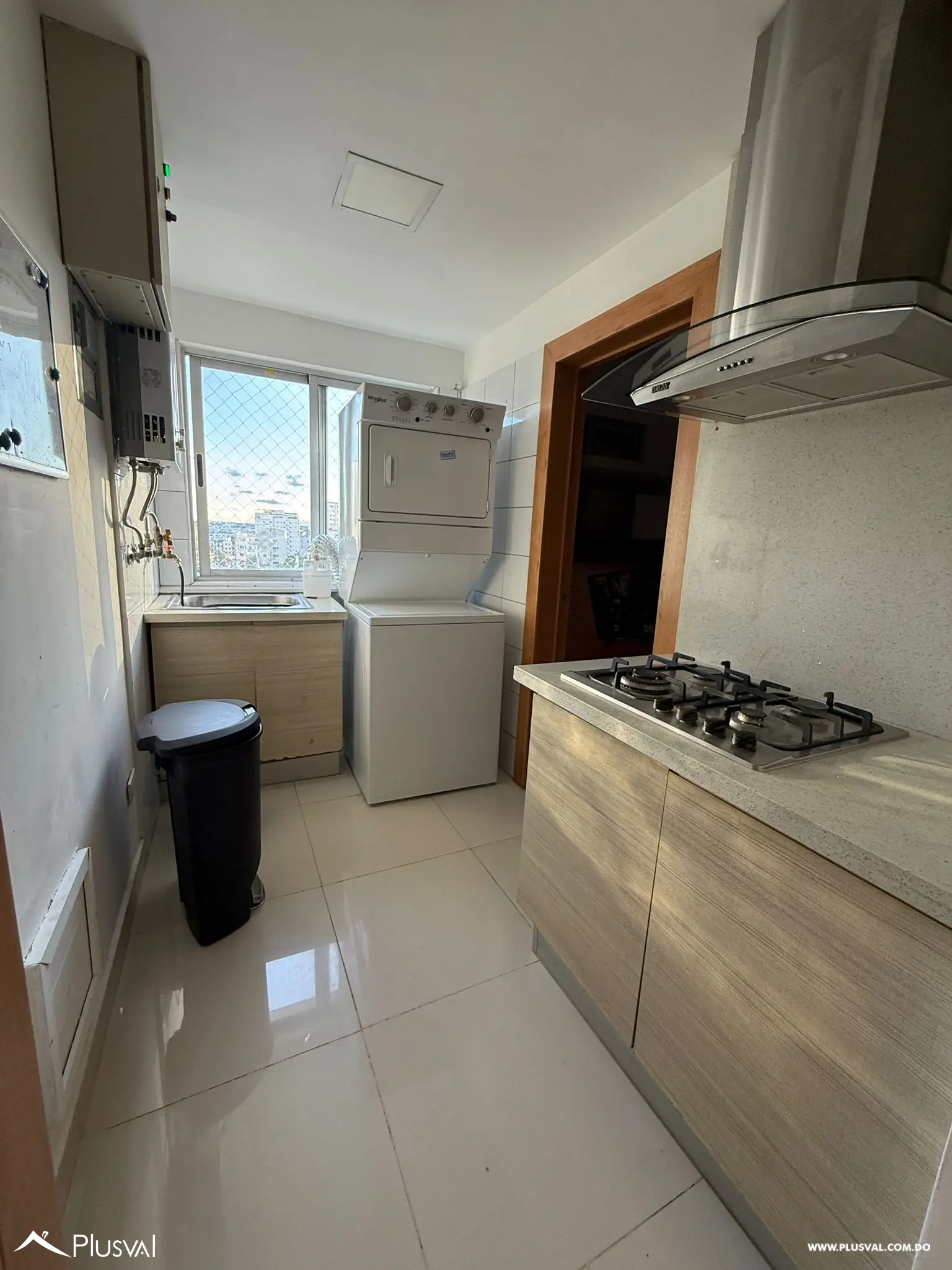 SE ALQUILA APARTAMENTO AMUEBLADO – ENS. PARAÍSO 458476