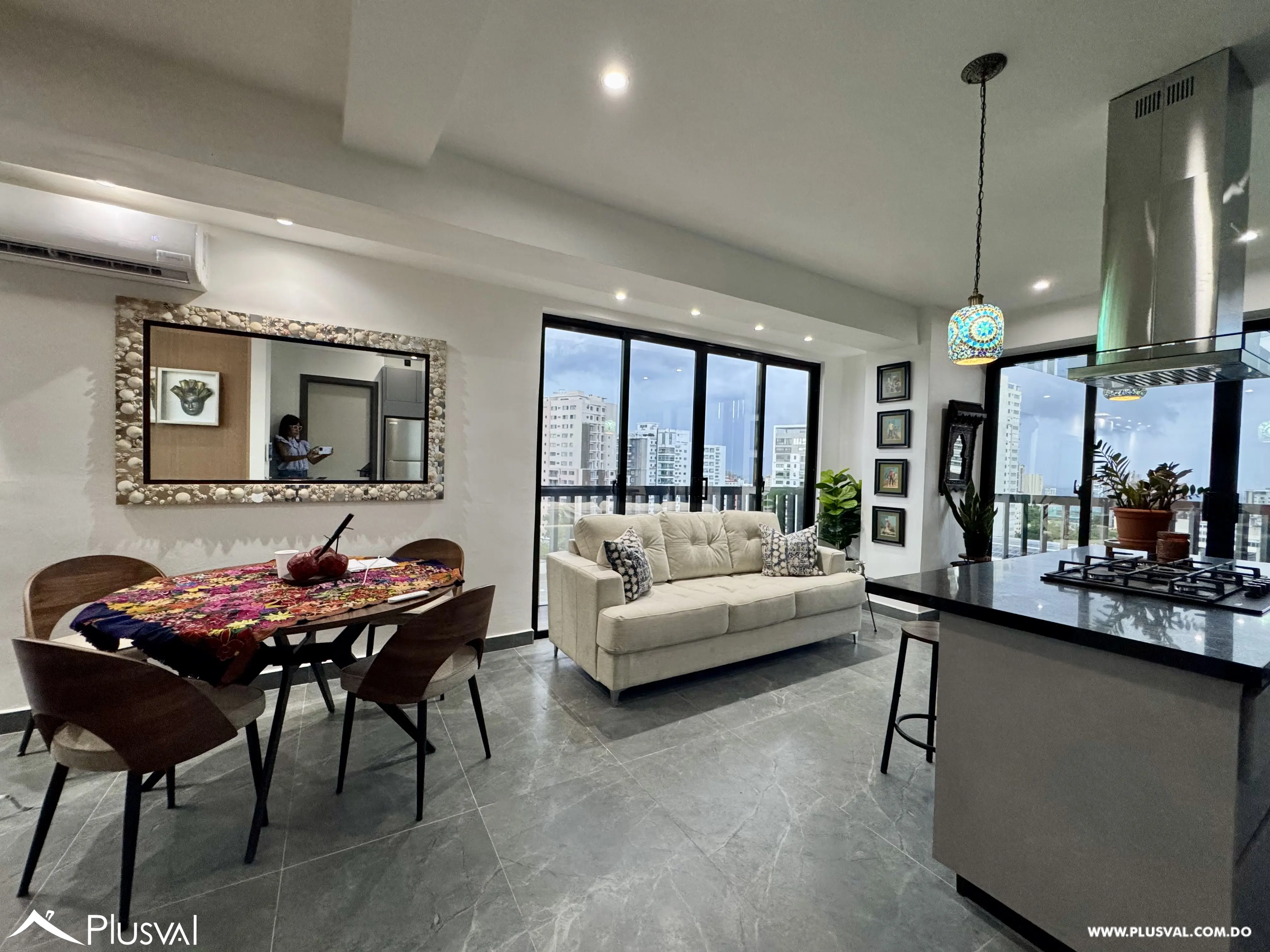 Alquilo Maravilloso Apto. Tipo Loft con Excelente Balcon tipo Terraza 520662