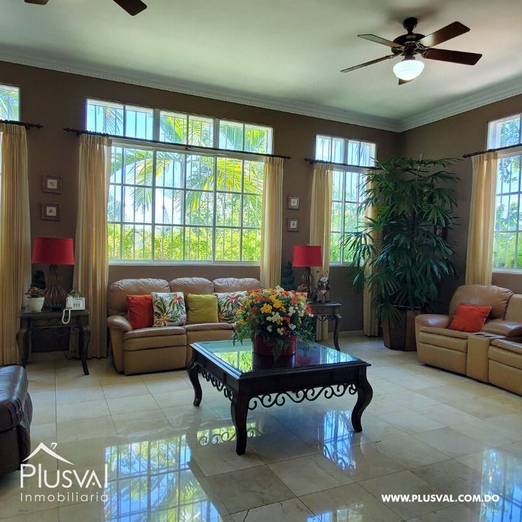 Casa en Venta en El Ducado. 304203
