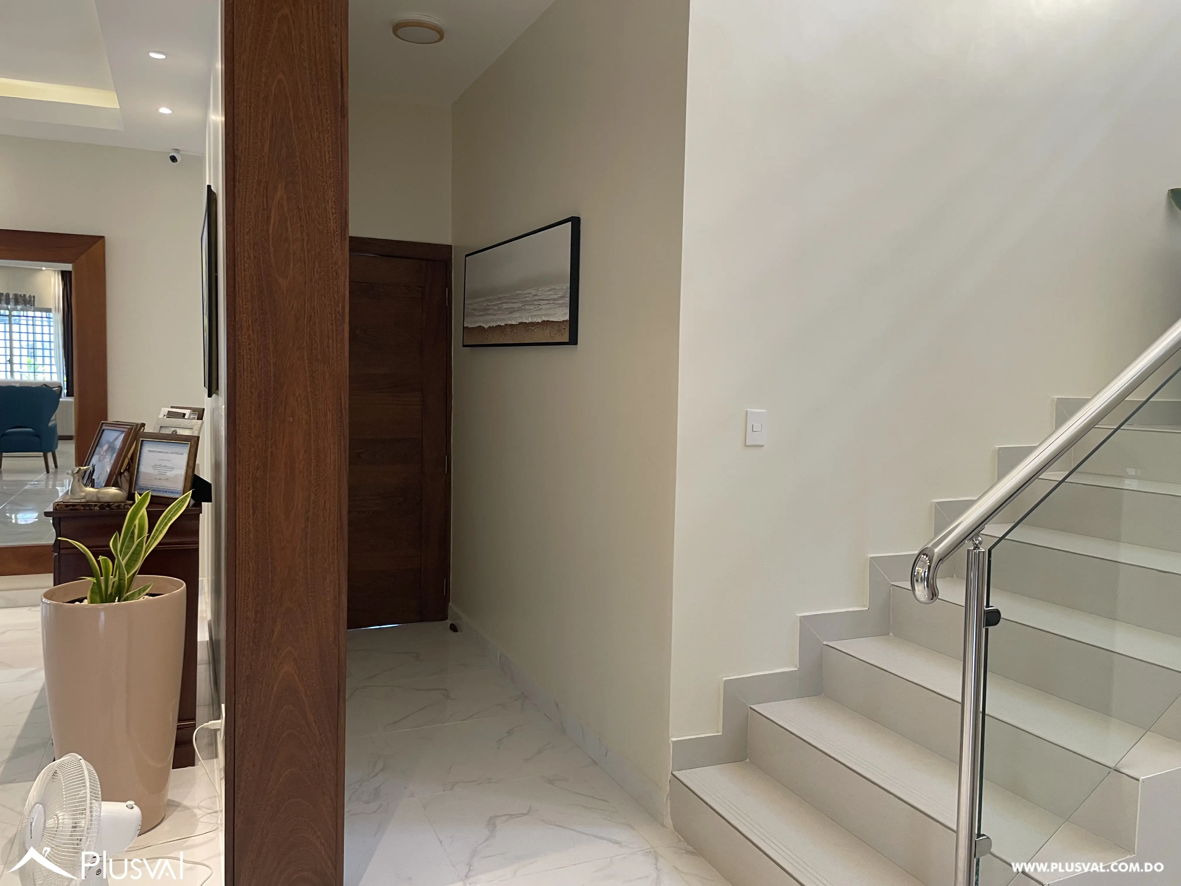 Casa Amplia y Amueblada en Residencial Gamundi, La Vega 520789