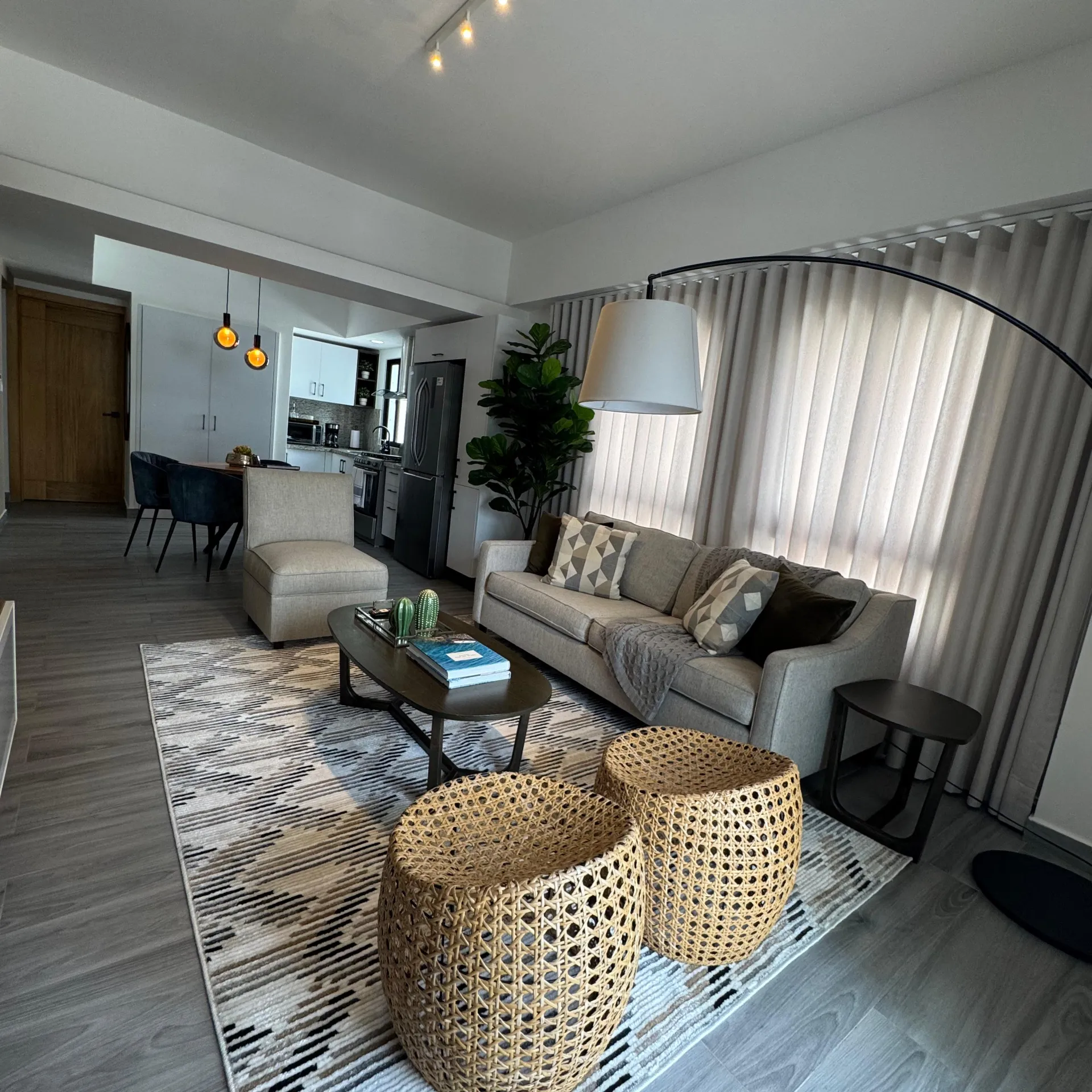 Alquiler de moderno apartamento en  Naco 441827