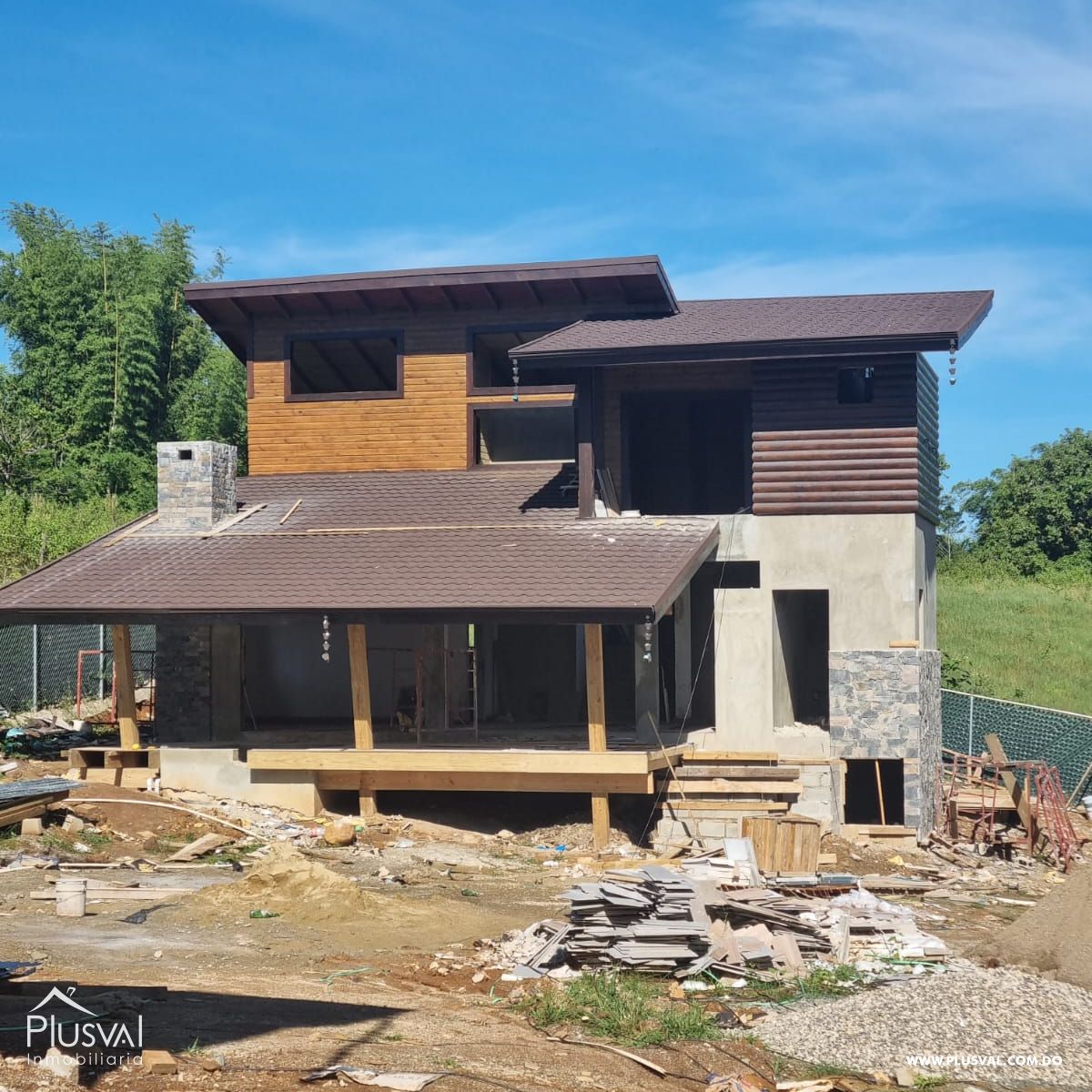 Villa en Venta en Jarabacoa, Residencial Cerrado (Founders) 244844