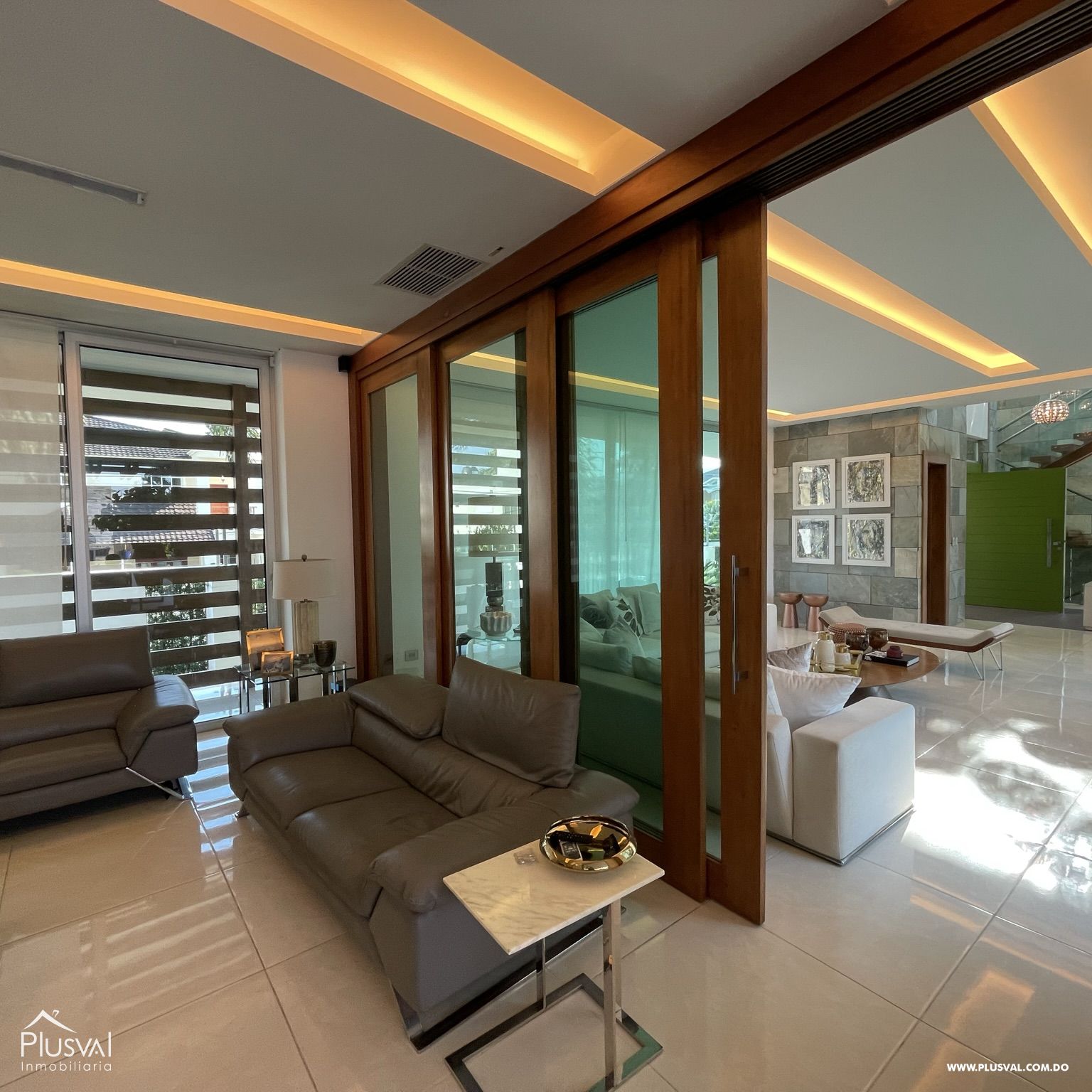 Espectacular casa de 3 Niveles en Venta en El Gloria, La Vega. 283372