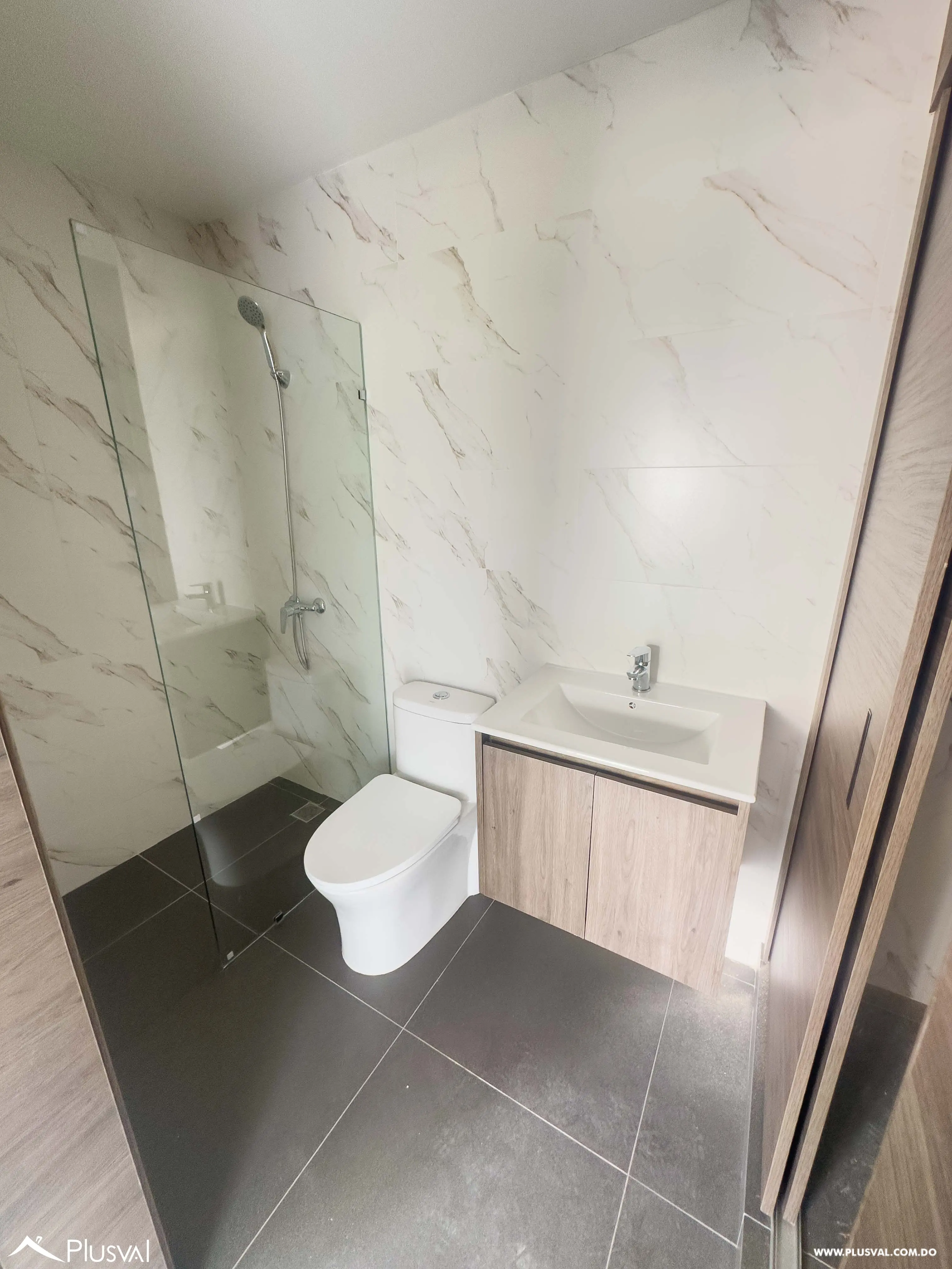 Apartamento en alquiler de 1 hab en Naco con linea blanca. 492632