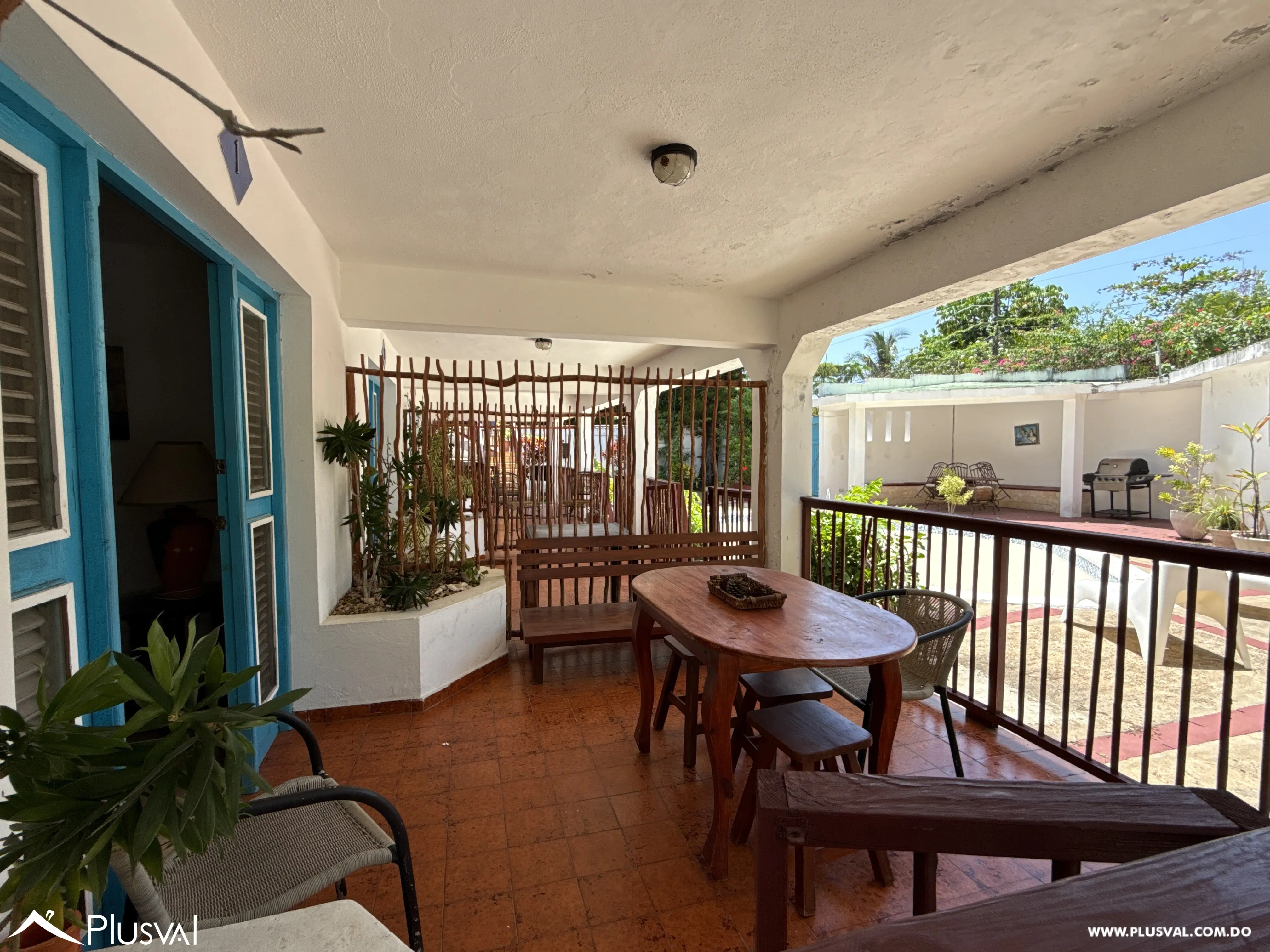 Edificio Residencial de 6 Apartamentos en Venta a 2 Minutos de la Playa en Juan Dolio 529901