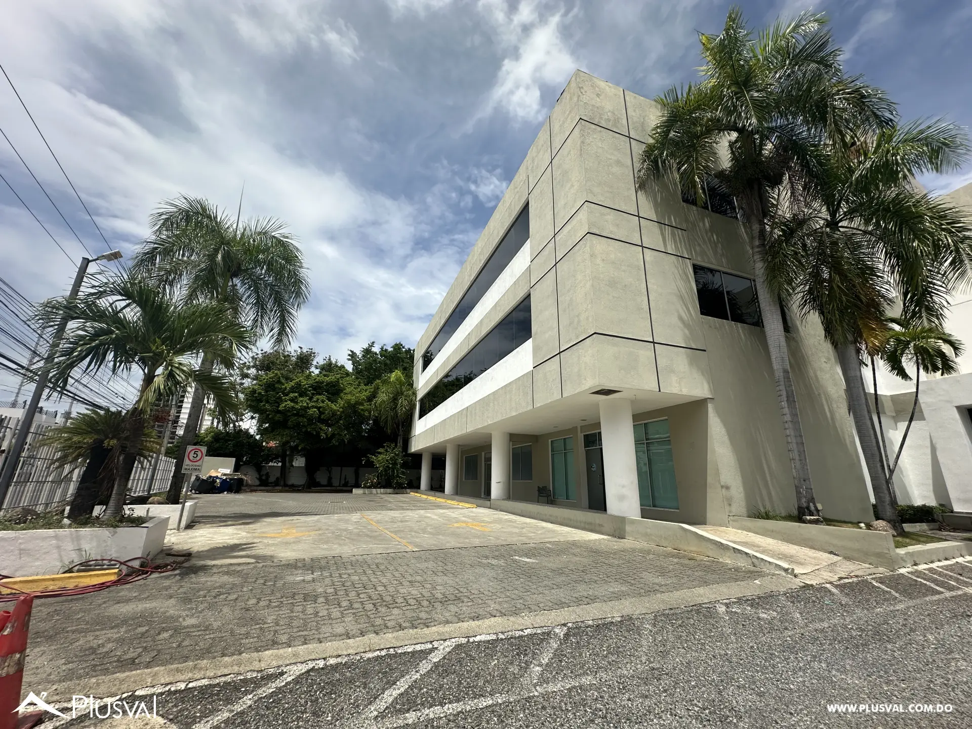 Edificio corporativo en Polgono 525631